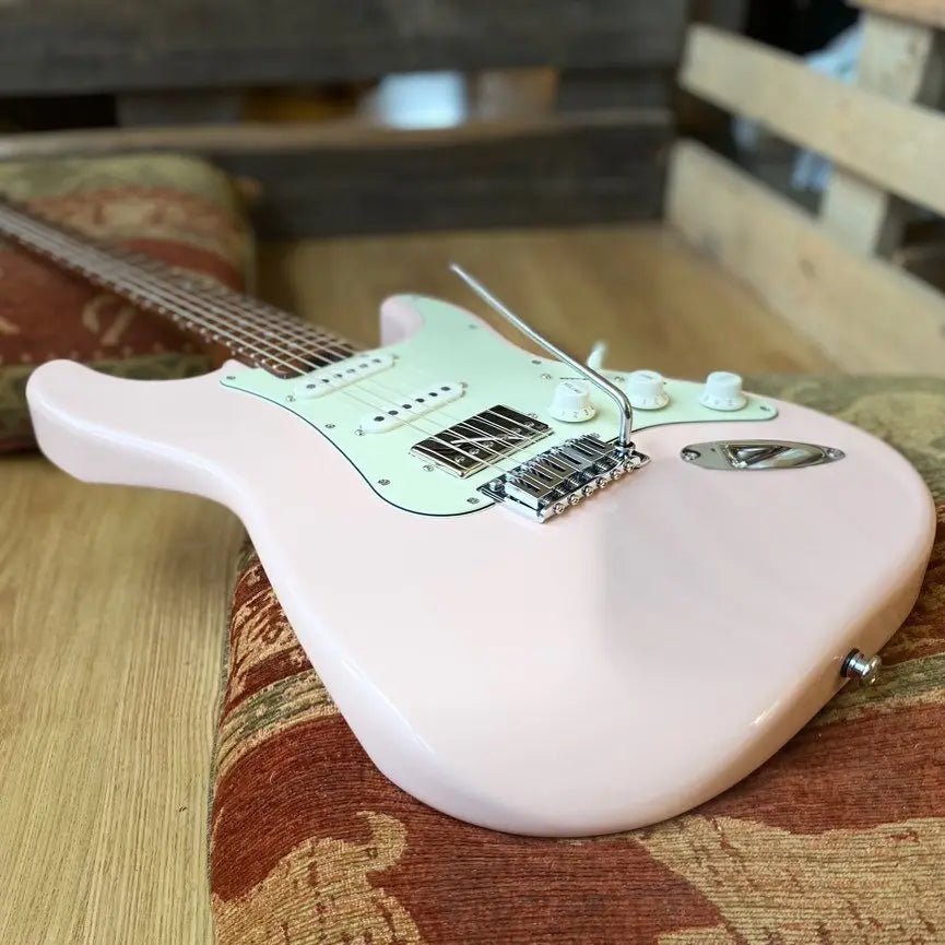 Doesn’t get any mo - Richards Guitars Of Stratford Upon Avon