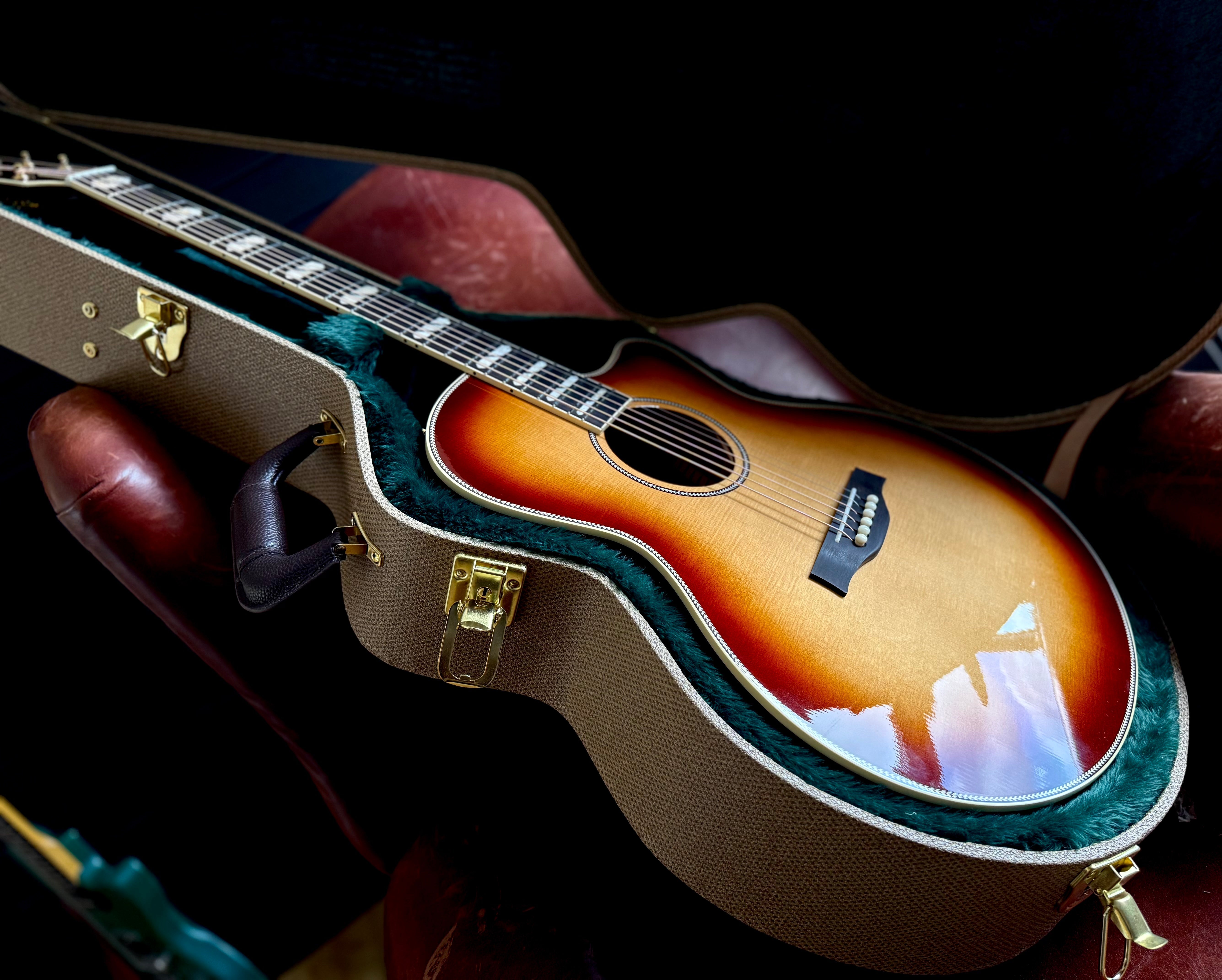 Godin Connaisseur MJ Sunsetburst Maho Electro Acoustic Guitar. Wow! The Ultimate "Designer" Guitar! STUNNING. Richards Guitars Of Stratford Upon Avon