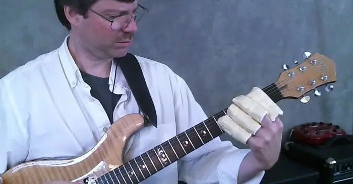 The Gordon Smith Custom 45 Option Exclusive To Richards Guitars. The 45mm nut guitar is here! - Richards Guitars Of Stratford Upon Avon