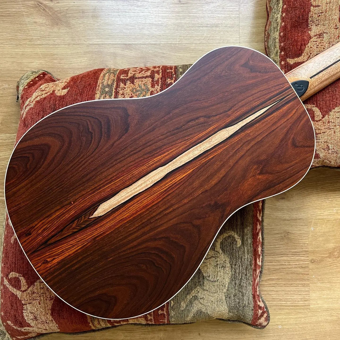Zuzka Is an Artist With The Most Creative Eye - Can You Believe This is 3 Pieces Of Cocobolo? - Richards Guitars Of Stratford Upon Avon