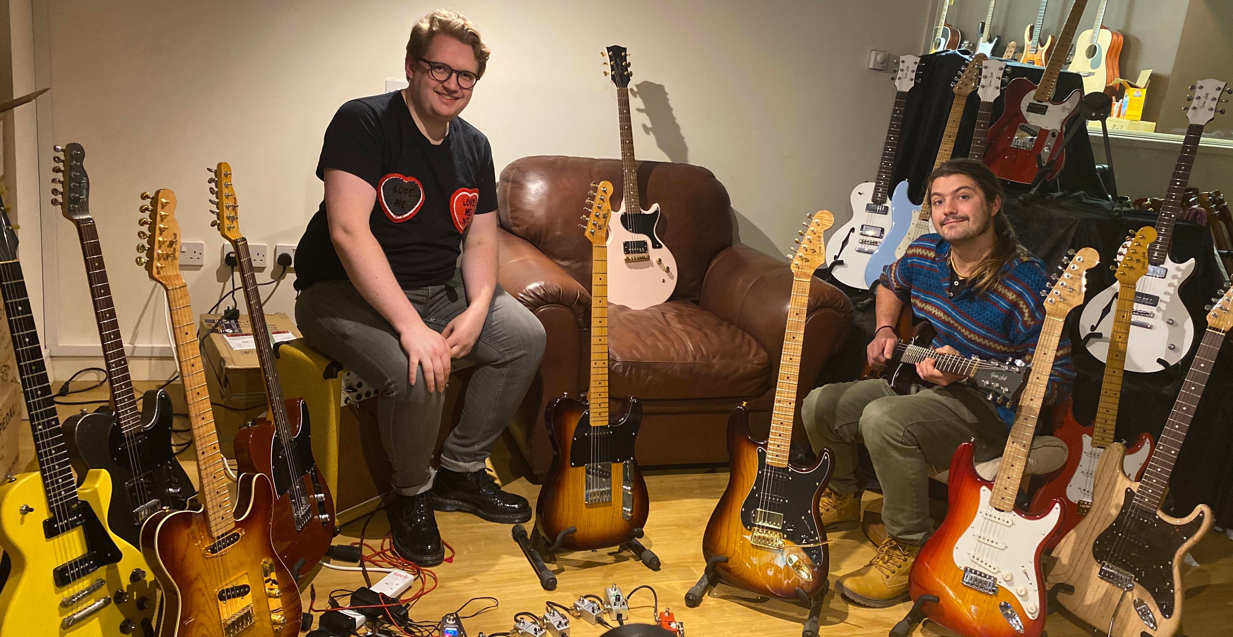 Gordon-Smith-Guitars-In-Stock Richards Guitars Of Stratford Upon Avon
