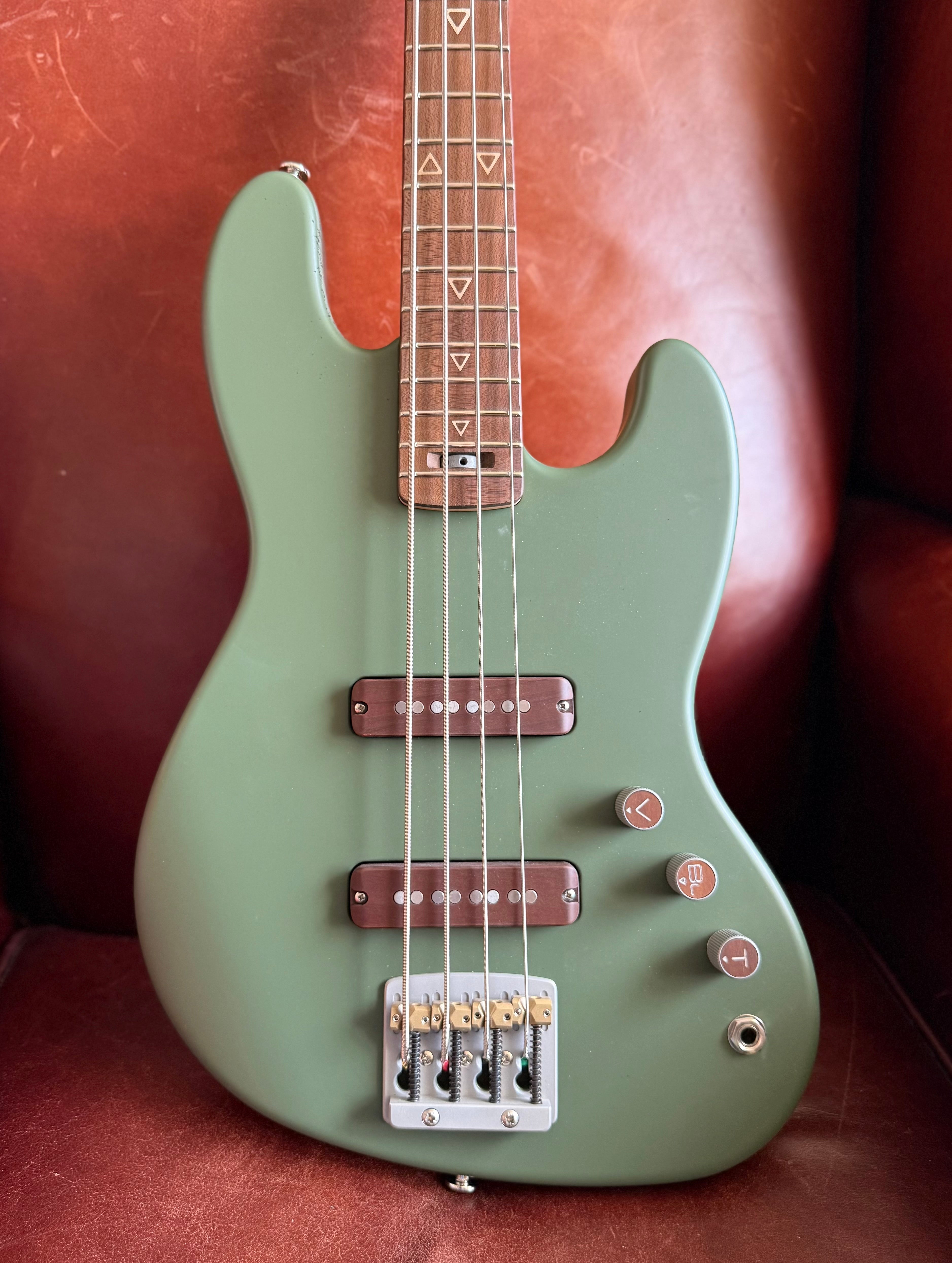 Valiant Mini Bass Olive Green. World Class Precision Engineered Mini Bass - INCREDIBLE!