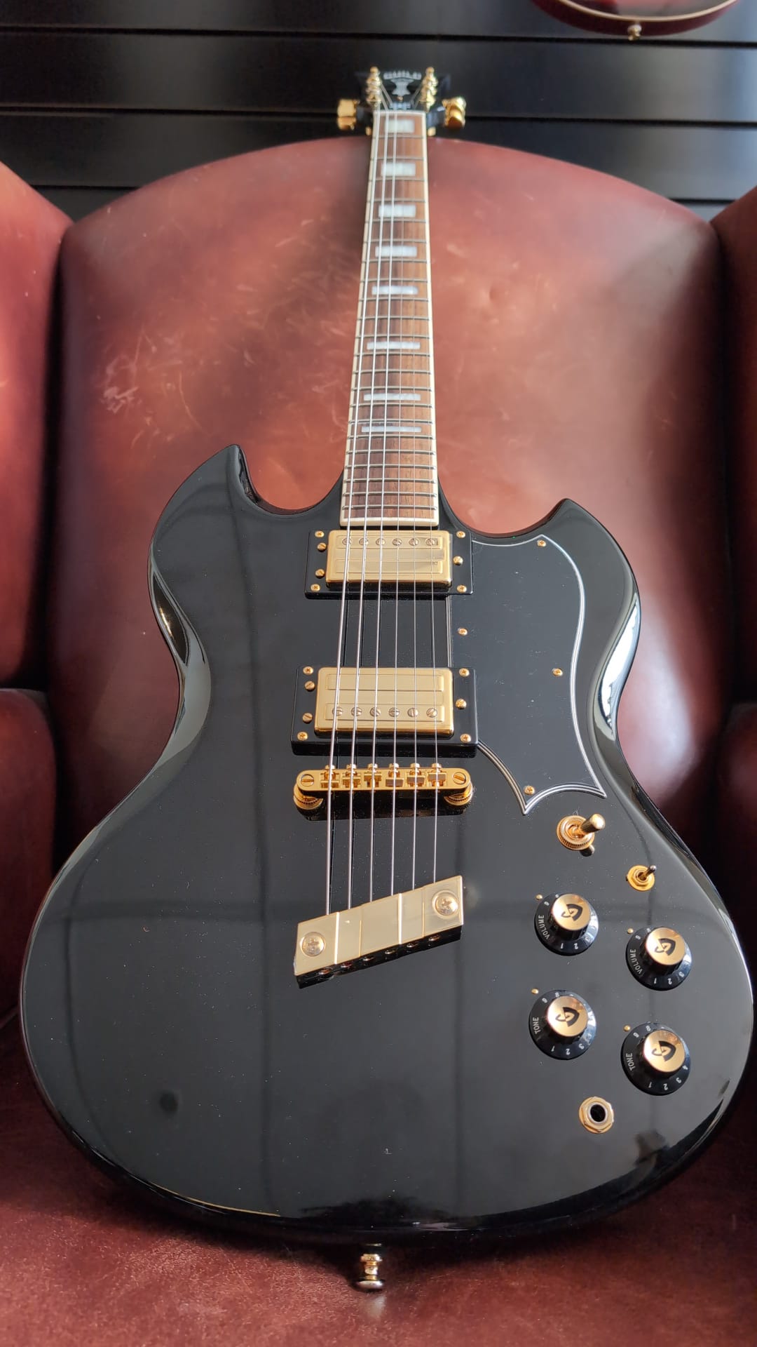 Buy Guild Kim Thayil Signature POLARA - Black - (B-stock/Transit Damage)