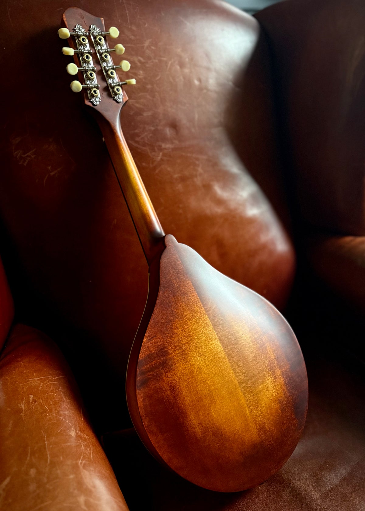 Eastman MD305 A WN ("Wide Neck") A-Style Adirondack Mandolin
