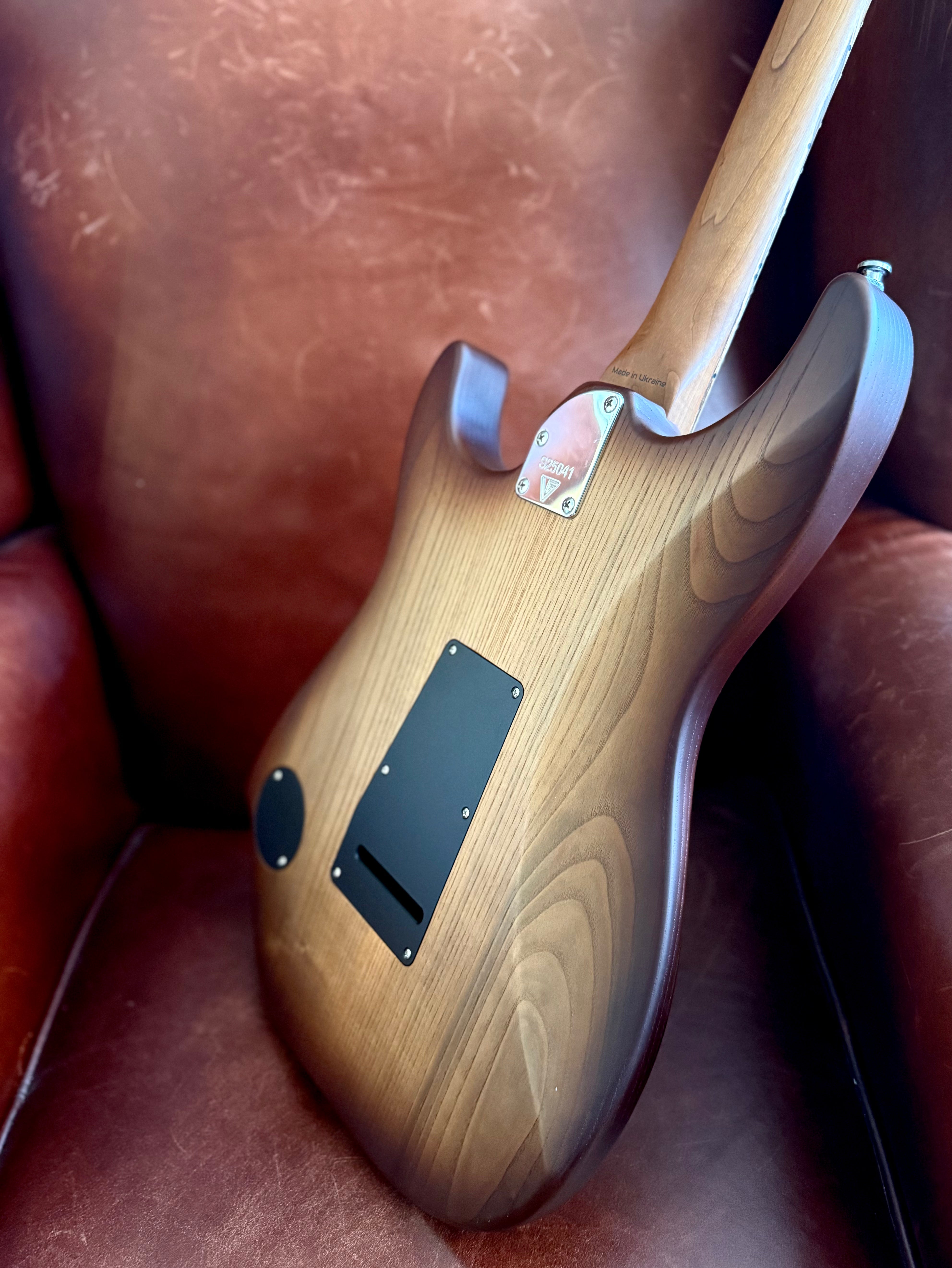 Buy Valiant Soothsayer "One of a Kind" Custom Shop. Mind Blowing!!!