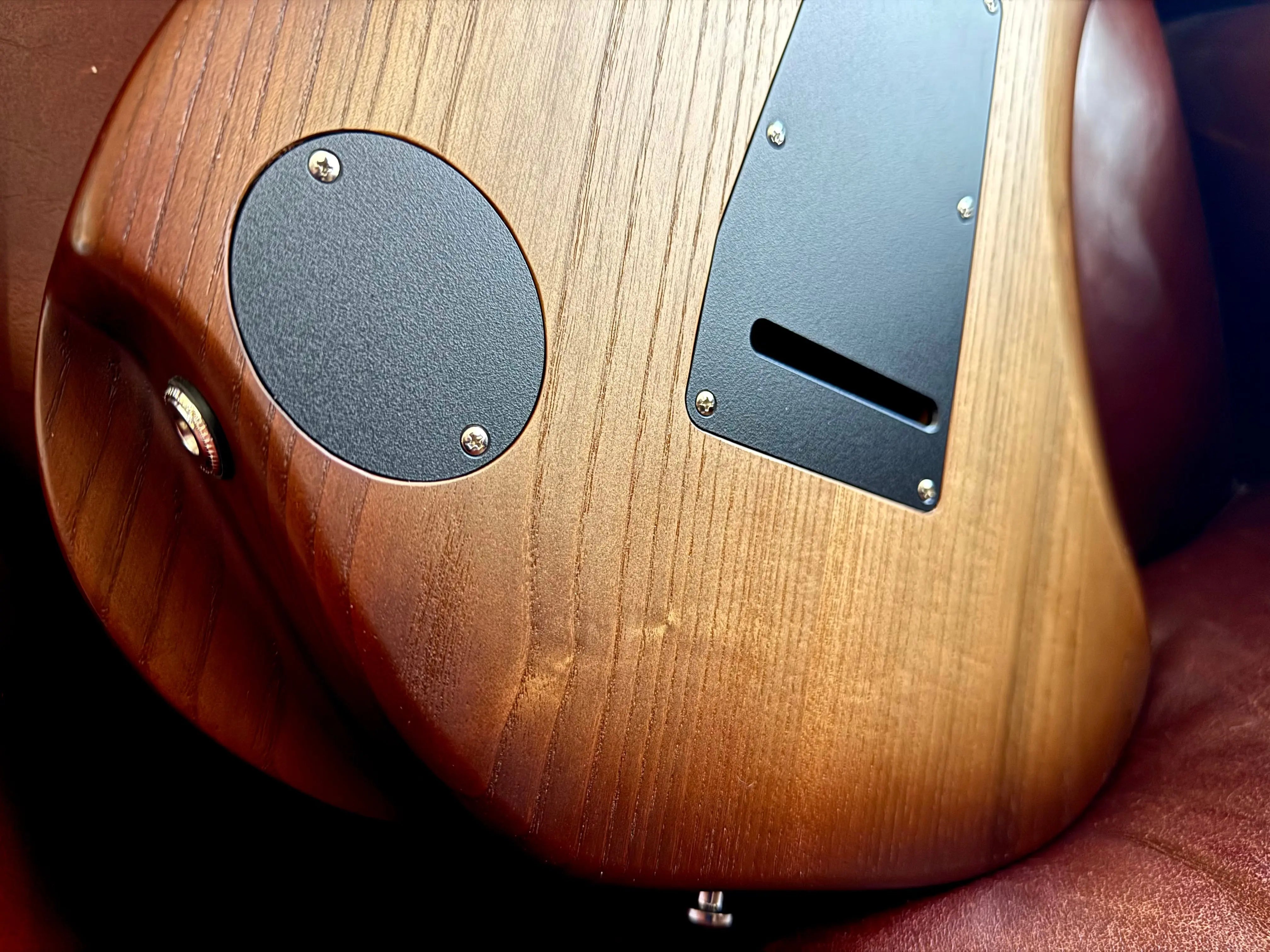 Buy Valiant Soothsayer "One of a Kind" Custom Shop. Mind Blowing!!!
