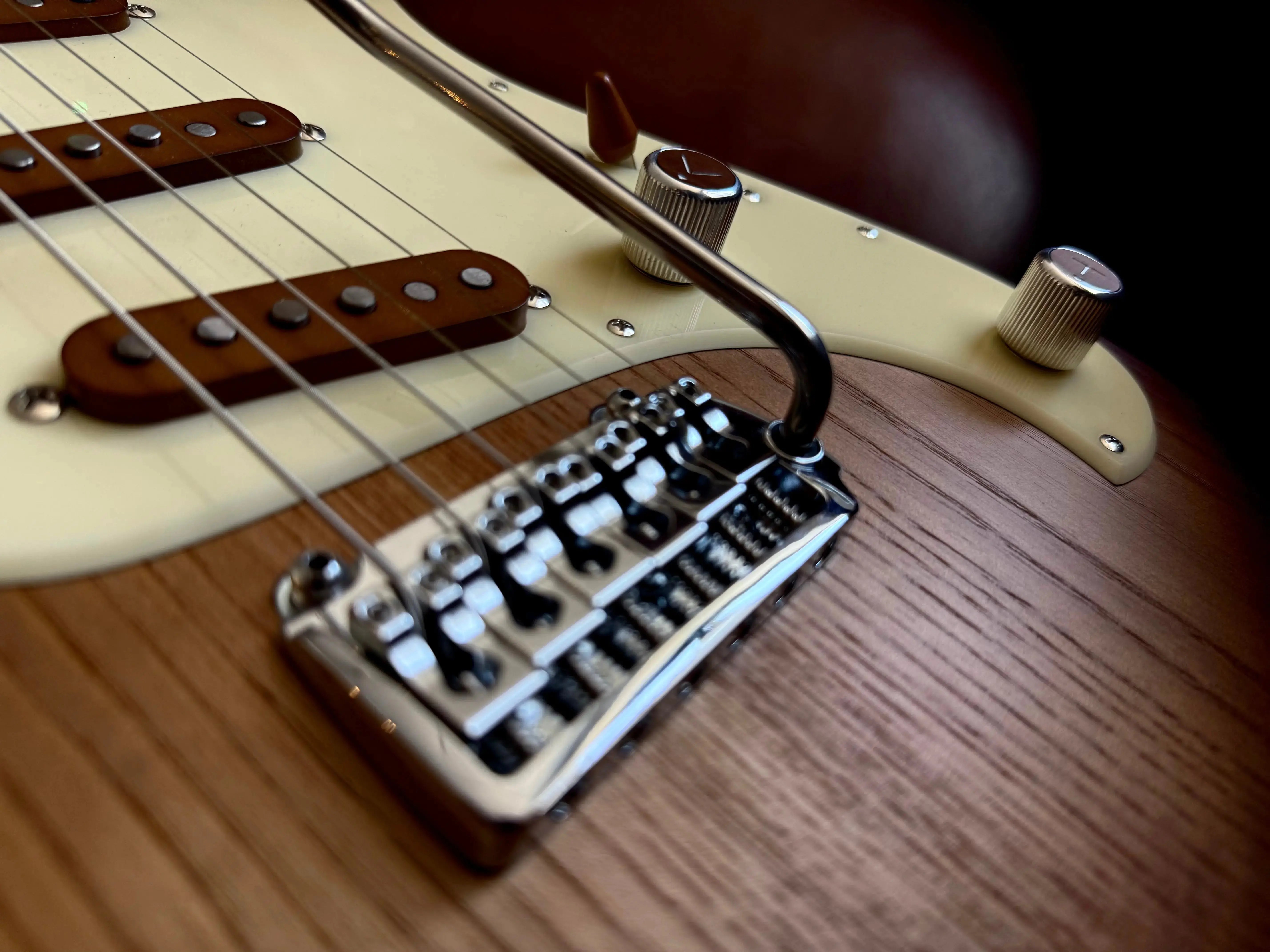 Buy Valiant Soothsayer "One of a Kind" Custom Shop. Mind Blowing!!!