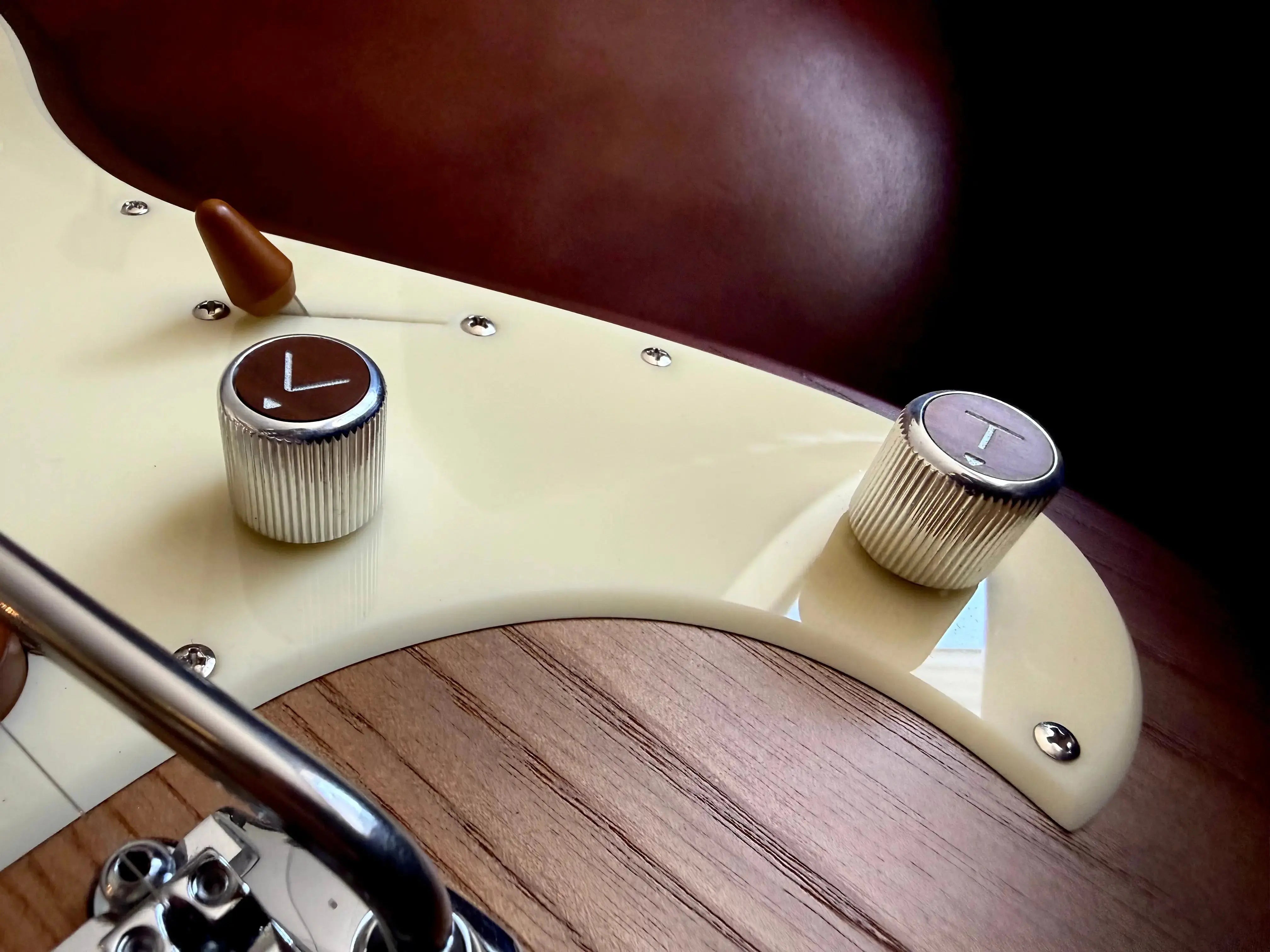 Buy Valiant Soothsayer "One of a Kind" Custom Shop. Mind Blowing!!!