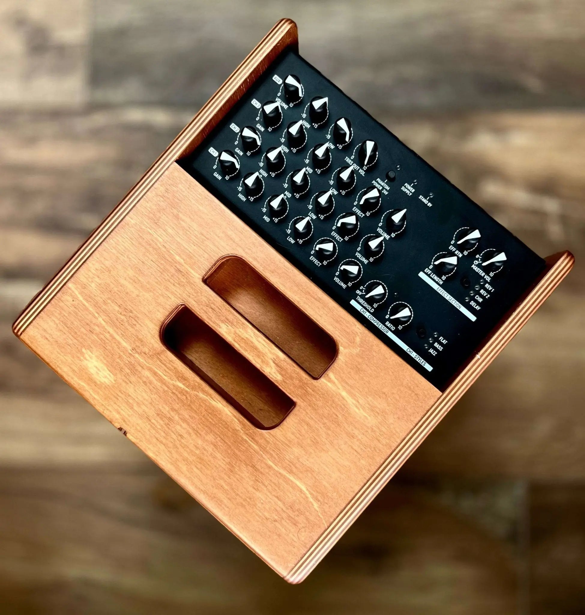 ACUS ONEFORSTRINGS 5 FERDI Wood - Richards Guitars Of Stratford Upon Avon