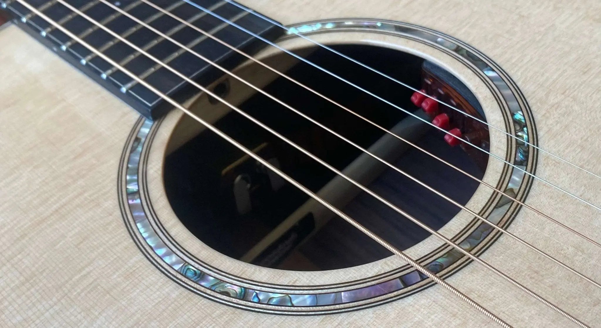 Auden Artist 45 Chester Cutaway Spruce/Rosewood Cutaway. (Free Brad Clarke supernatural system) - Richards Guitars Of Stratford Upon Avon