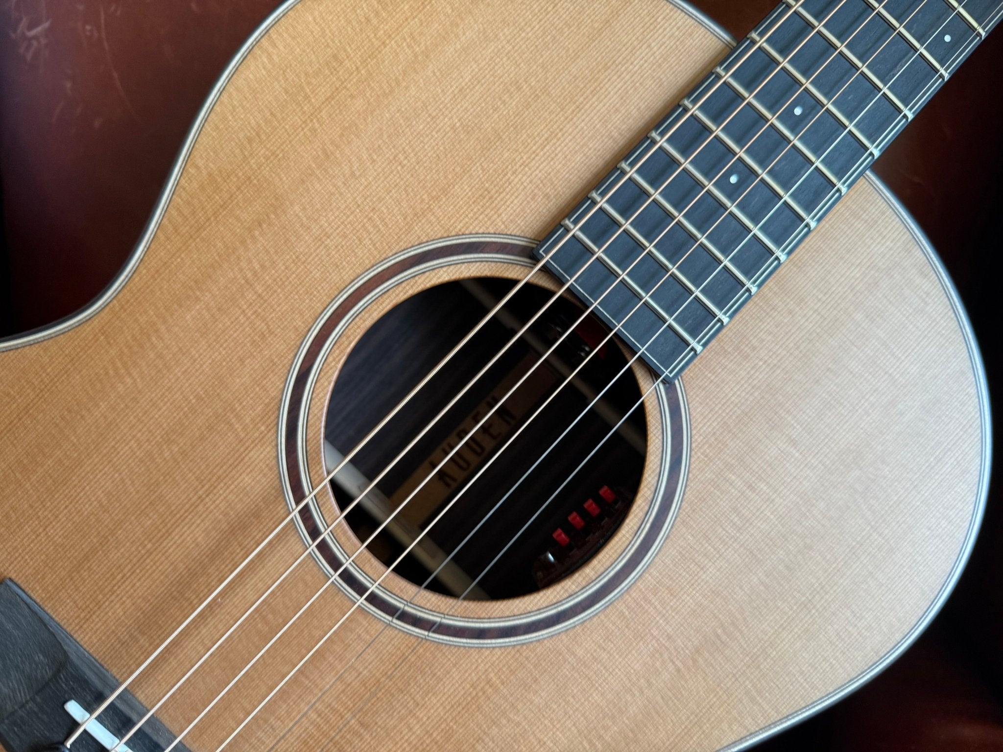 Auden Artist Chester 632 - Cedar/Rosewood Short Scale Electro Acoustic Guitar - Richards Guitars Of Stratford Upon Avon
