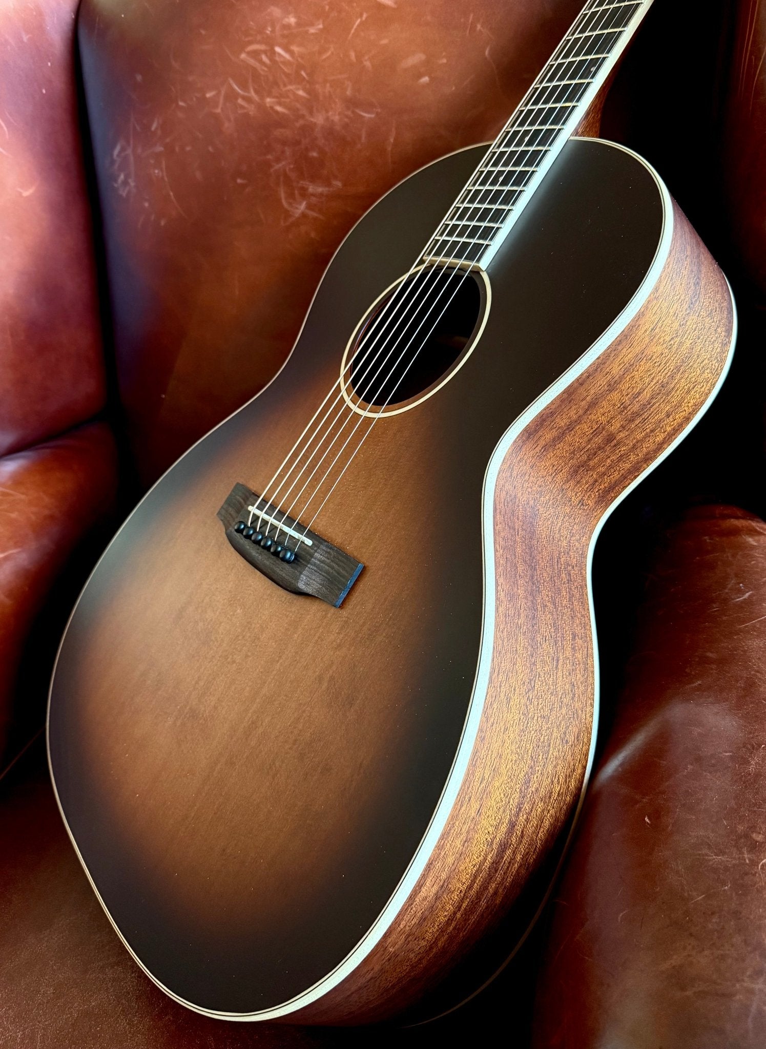 Auden Chester Tobacco Electro Acoustic Guitar - Richards Guitars Of Stratford Upon Avon