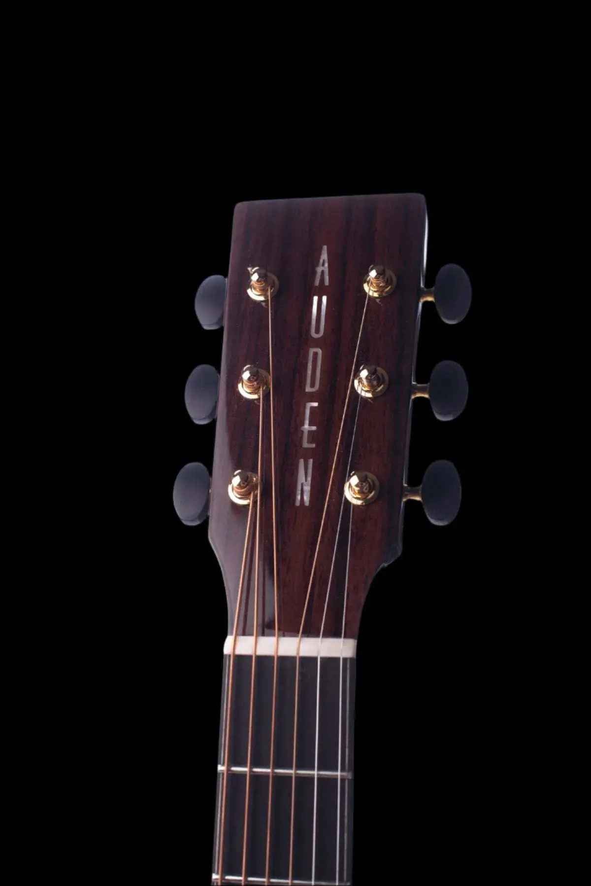 Auden Golden Sunburst Series - Chester Fullbody