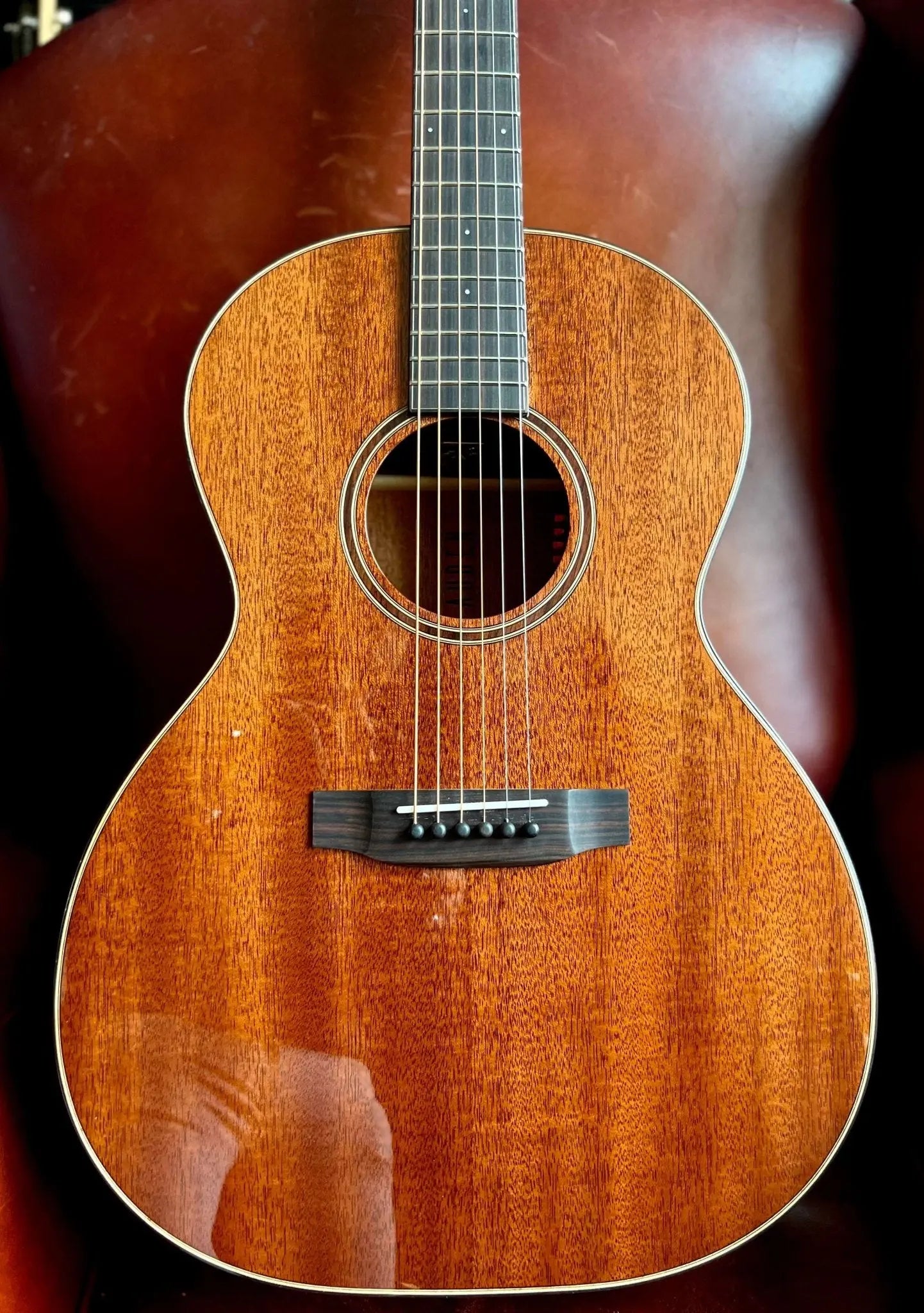 AUDEN MAHOGANY SERIES – CHESTER FULL BODY MAHOGANY TOP - 45MM NUT - Richards Guitars Of Stratford Upon Avon