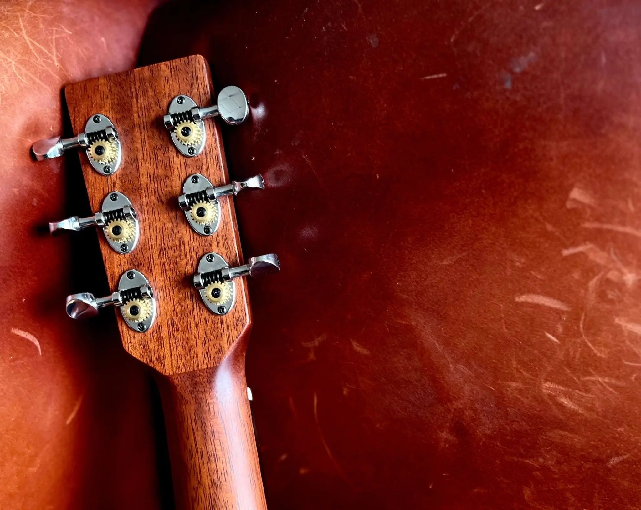 AUDEN MAHOGANY SERIES – CHESTER FULL BODY MAHOGANY TOP - 45MM NUT - Richards Guitars Of Stratford Upon Avon