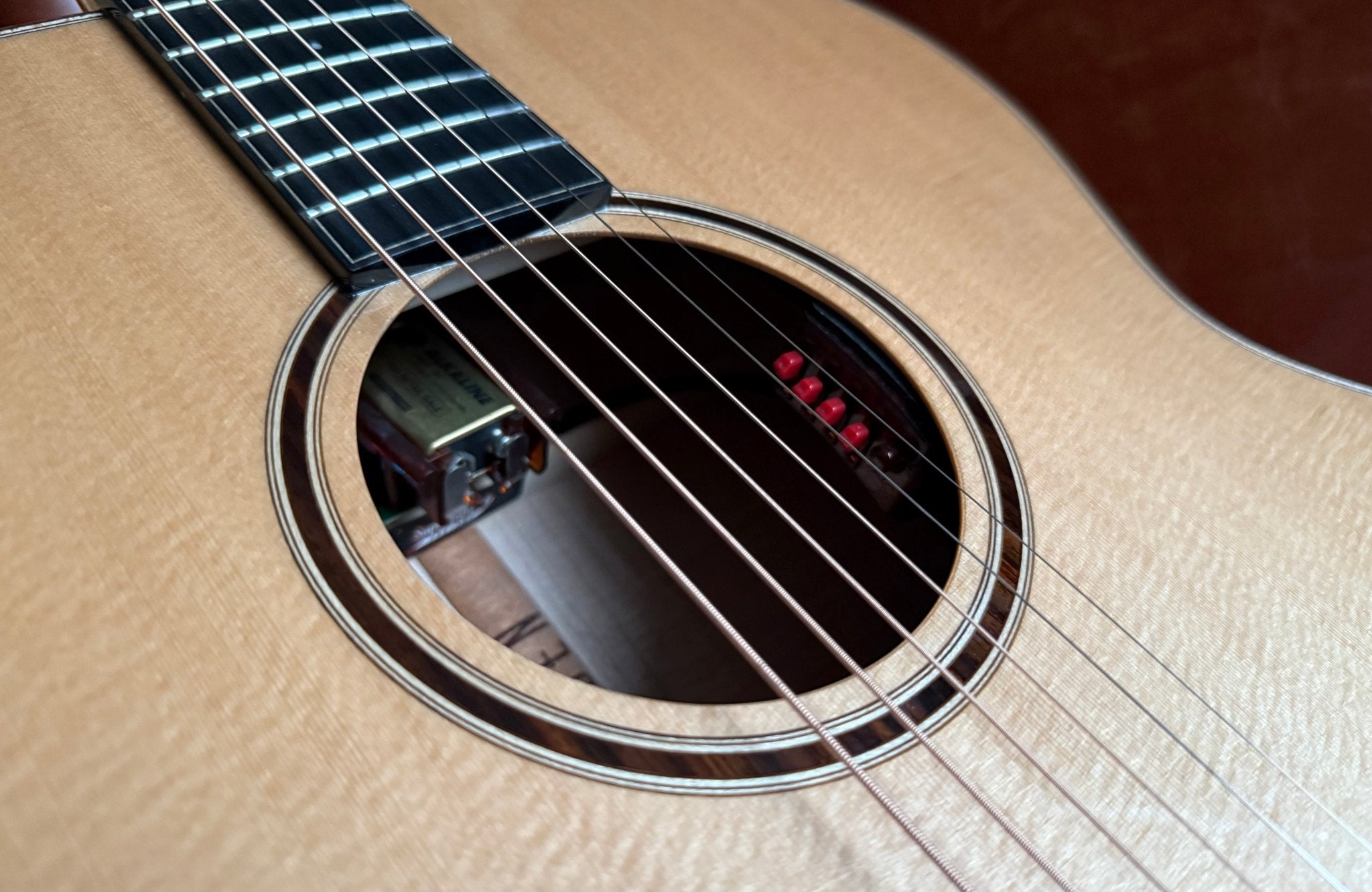 AUDEN Maple Series Grace Jumbo Inc. £225 Custom Pro Setup & Support Package - Richards Guitars Of Stratford Upon Avon