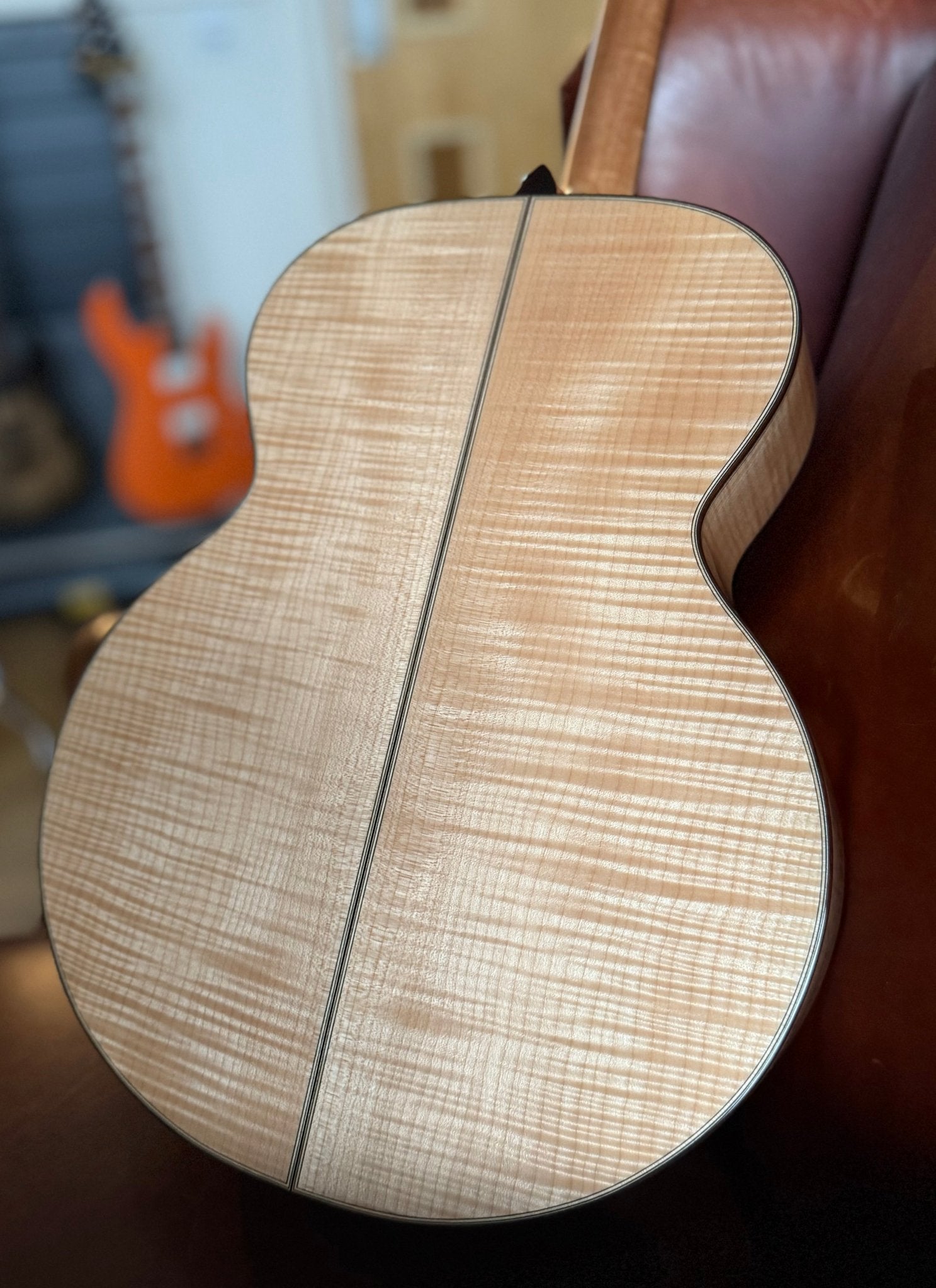 AUDEN Maple Series Grace Jumbo Inc. £225 Custom Pro Setup & Support Package - Richards Guitars Of Stratford Upon Avon