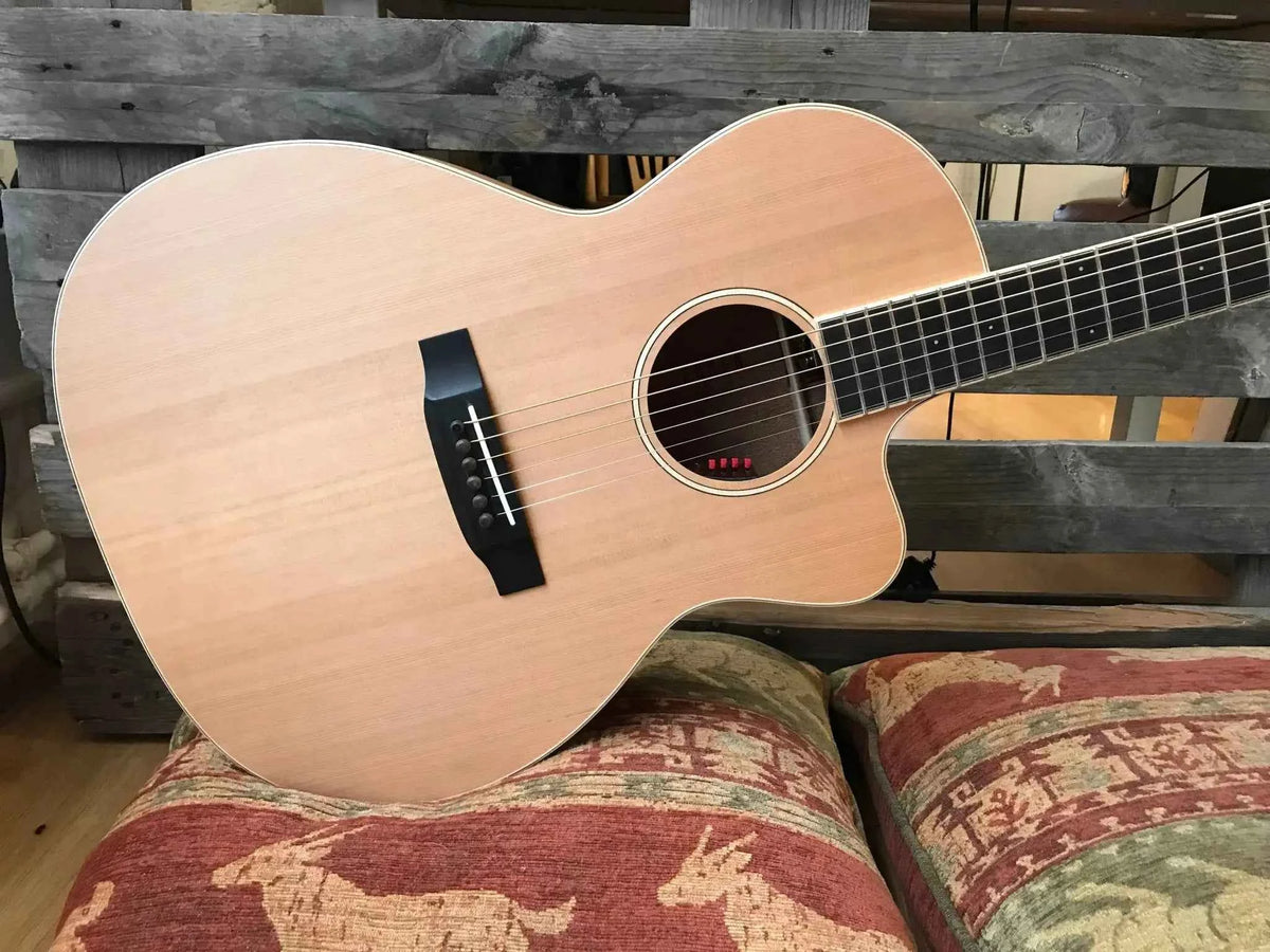 Auden Neo Series - Chester Cutaway