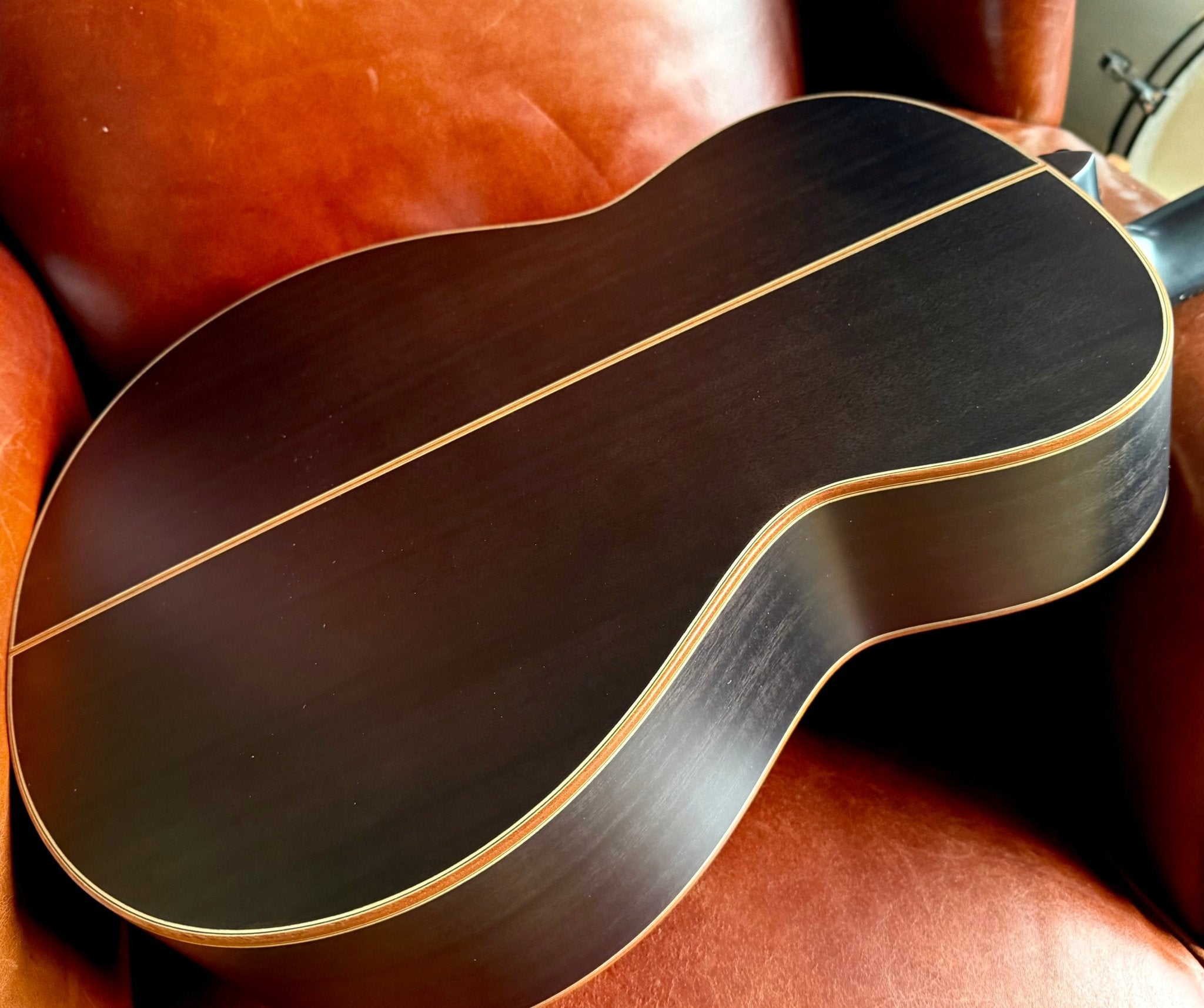 Auden Smokehouse Austin 12 String Electro Acoustic. Exquisite, World Class 12 String - Richards Guitars Of Stratford Upon Avon