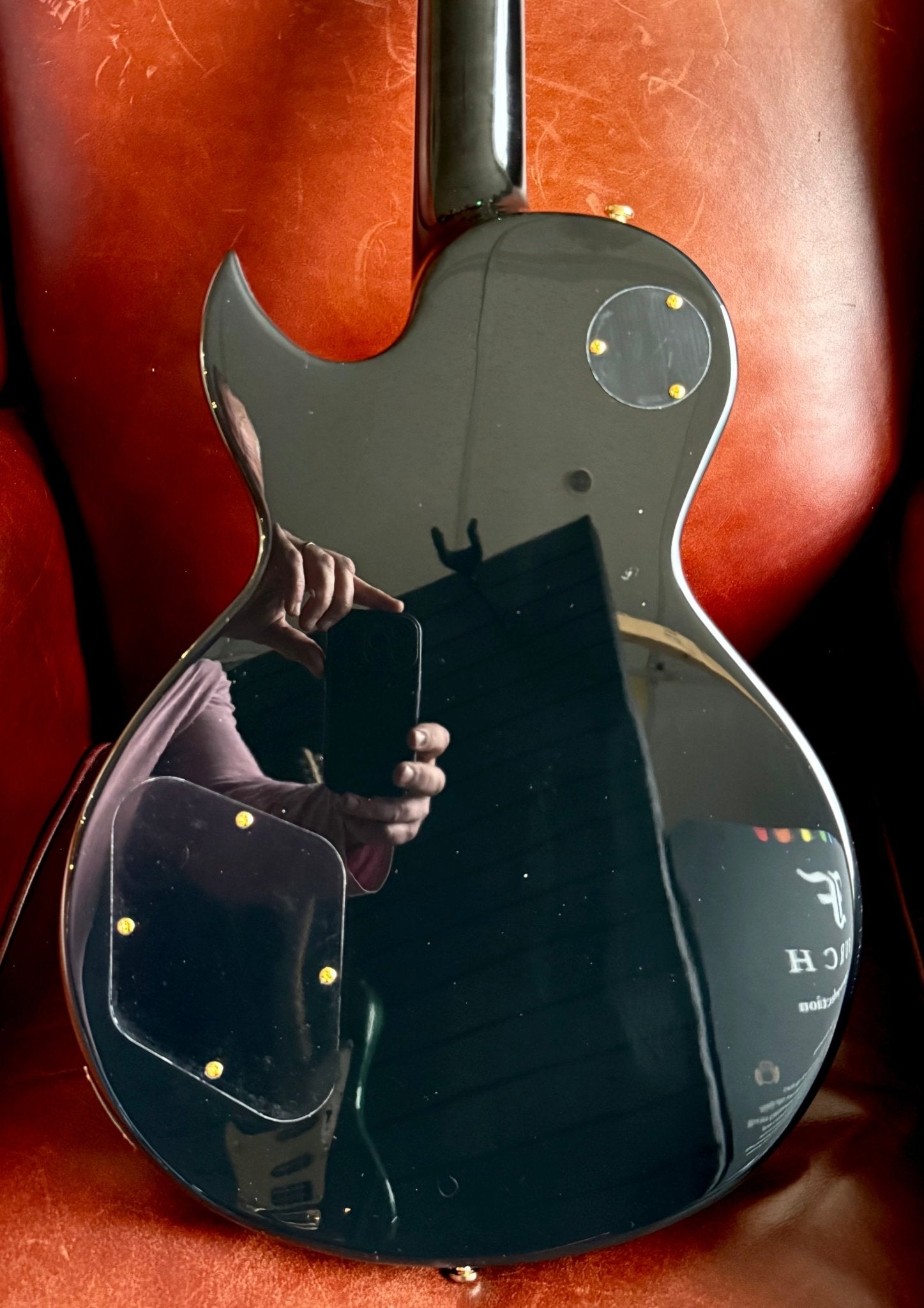 Cort CR270 Black Electric Guitar. The "Vintage Guitas Beater" - Richards Guitars Of Stratford Upon Avon