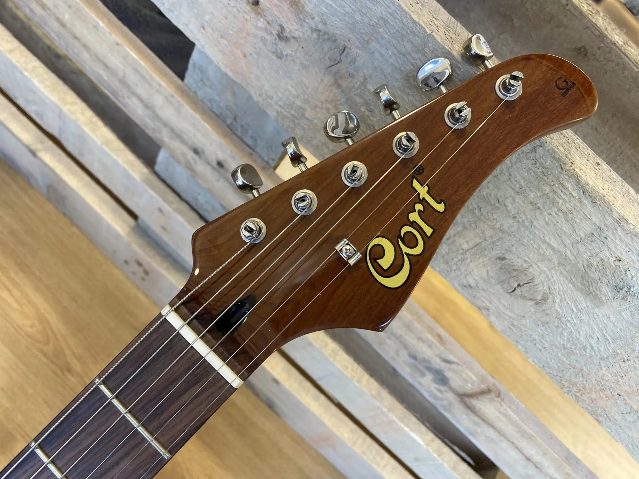 Cort G260CS 3 Tone Sunburst - Richards Guitars Of Stratford Upon Avon