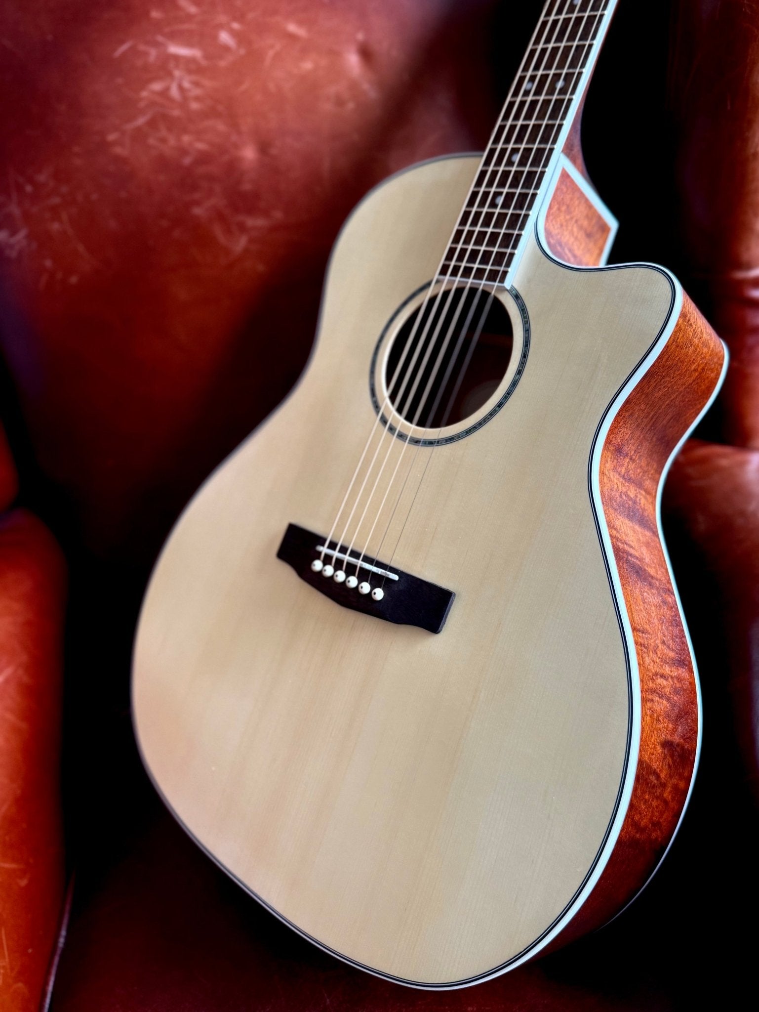 Cort Grand Regal MEDX Open Pore - Richards Guitars Of Stratford Upon Avon