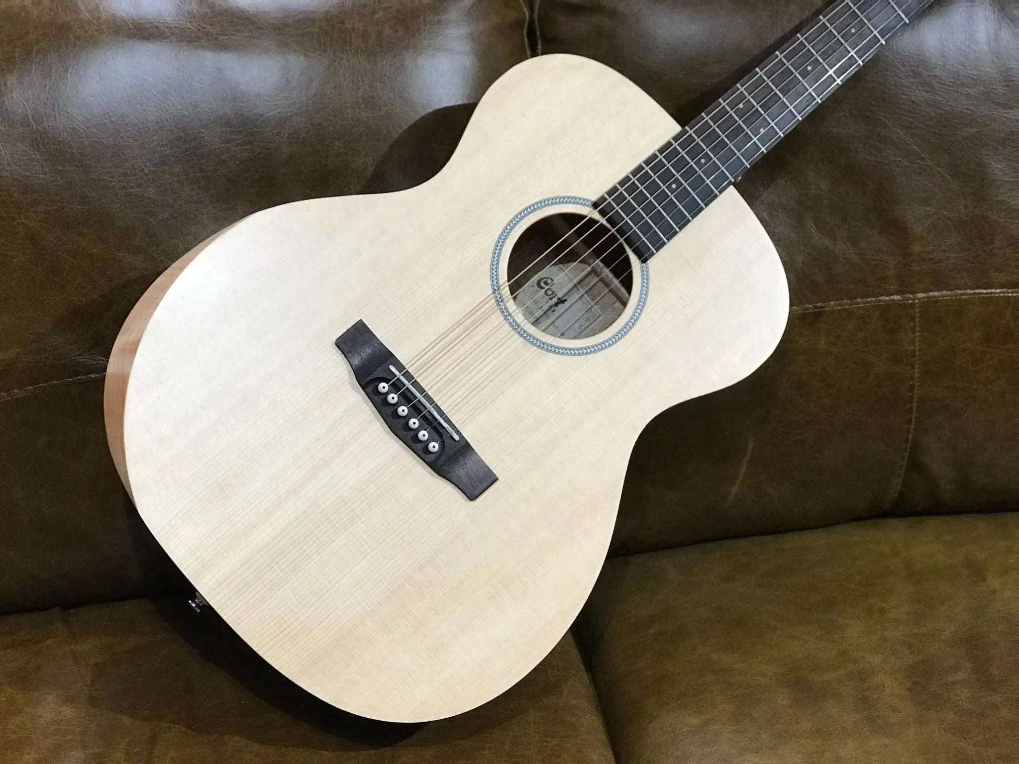Cort Luce Acoustic Bevel Cut Open Pore - Richards Guitars Of Stratford Upon Avon