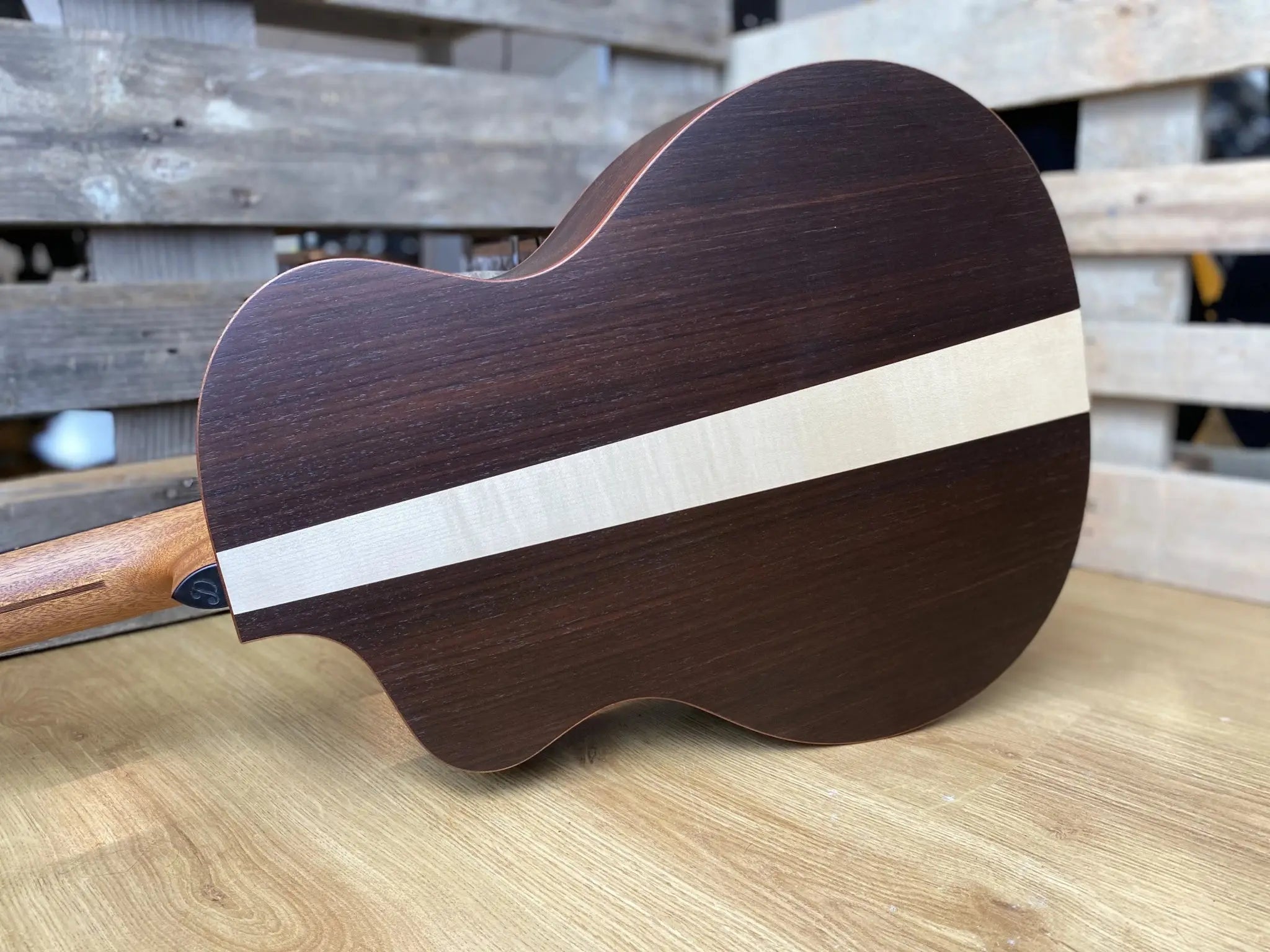Dowina Rosewood / Maple / Rosewood Trio Plate With Dolomite Spruce Top - Richards Guitars Of Stratford Upon Avon