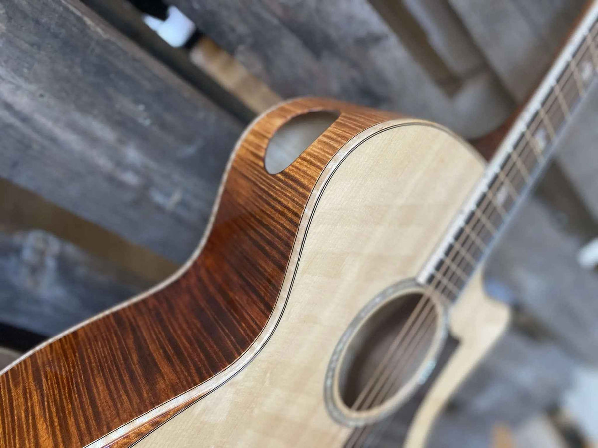 Eastman AC622CE Natural Electro Acoustic Guitar (Price inc. Custom Pro Setup Package)