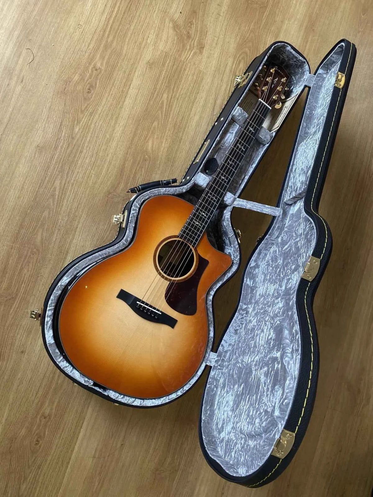 Eastman AC722CE-DF Dakota Fade Electro Acoustic Guitar (Price inc. Custom Pro Setup Package)