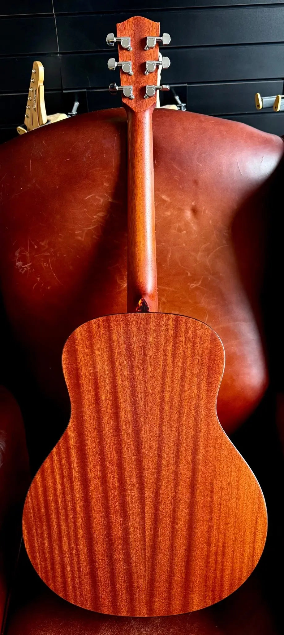 Buy Eastman ACTG-1 (Custom Pro Exclusive) All Solid Acoustic Travel Guitar In Classic Finish