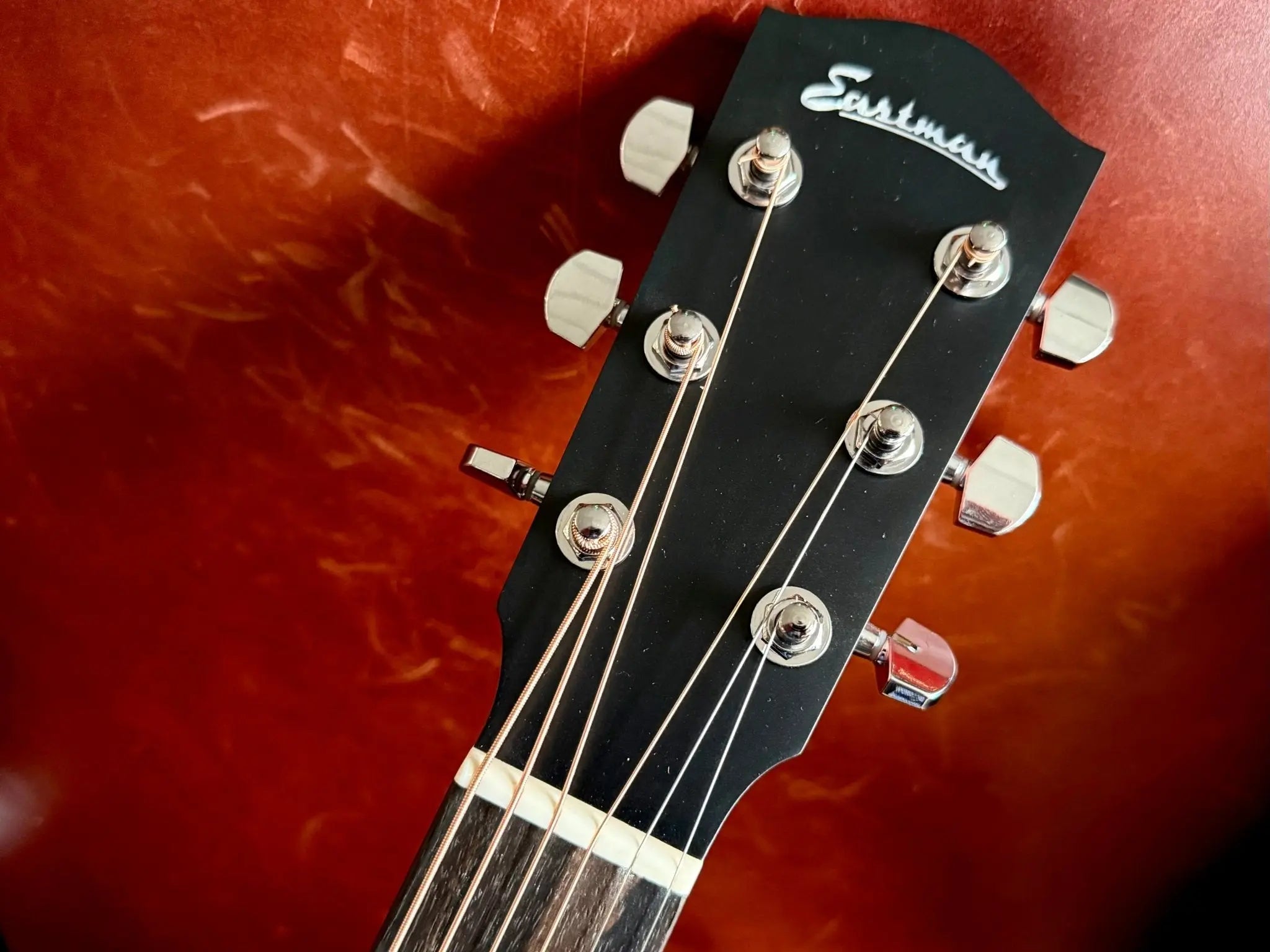 Buy Eastman ACTG-1 (Custom Pro Exclusive) All Solid Acoustic Travel Guitar In Classic Finish