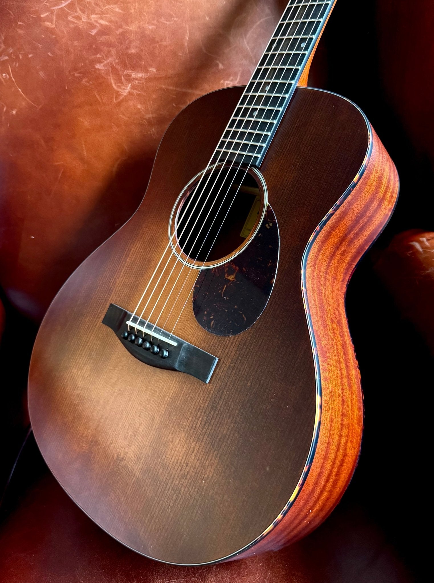 Eastman ACTG - 1 All Solid Acoustic Travel Guitar In Classic Finish - Richards Guitars Of Stratford Upon Avon