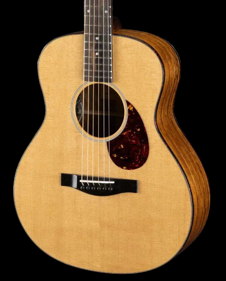 Eastman ACTG2E - DLX (Price inc. Custom Pro Setup Package) - Richards Guitars Of Stratford Upon Avon