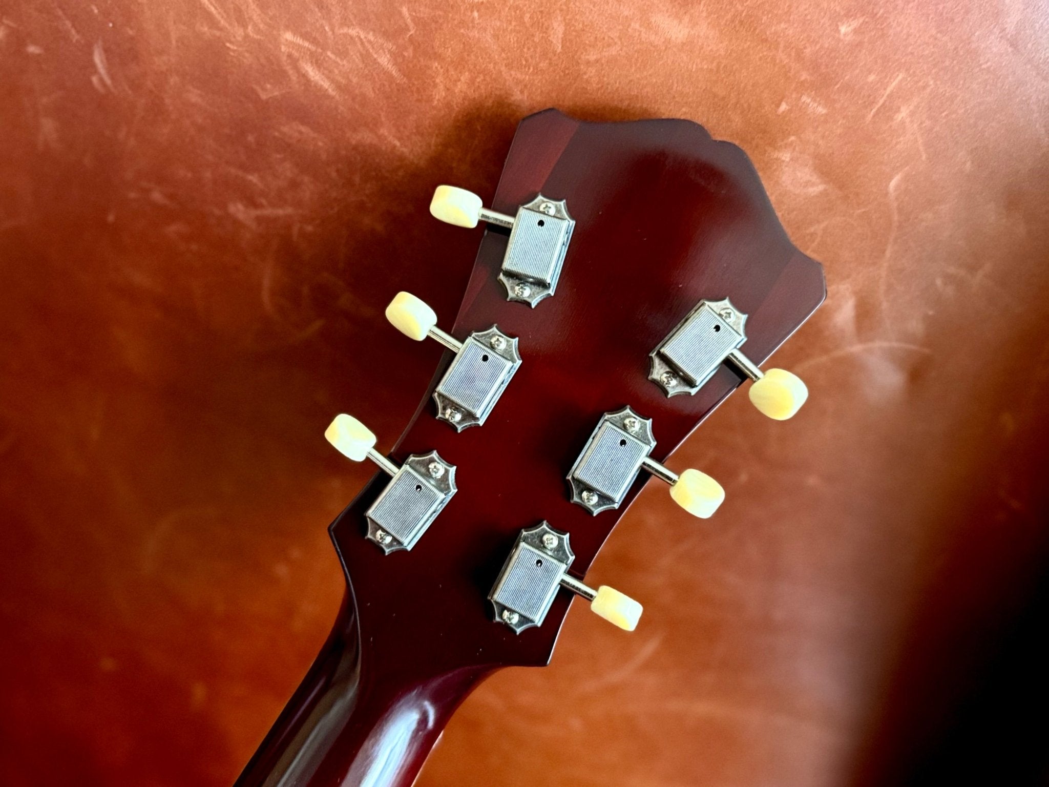 Eastman AR405 P90/TV Archtop Electric Guitar (Custom Pro Exclusive) - Richards Guitars Of Stratford Upon Avon