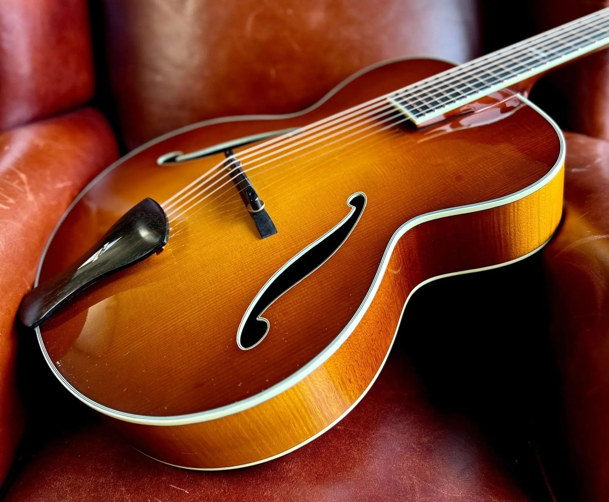 Eastman AR805CE GB Arch Top Semi Acoustic Guitar (Price inc. Custom Pro Setup Package) - Richards Guitars Of Stratford Upon Avon