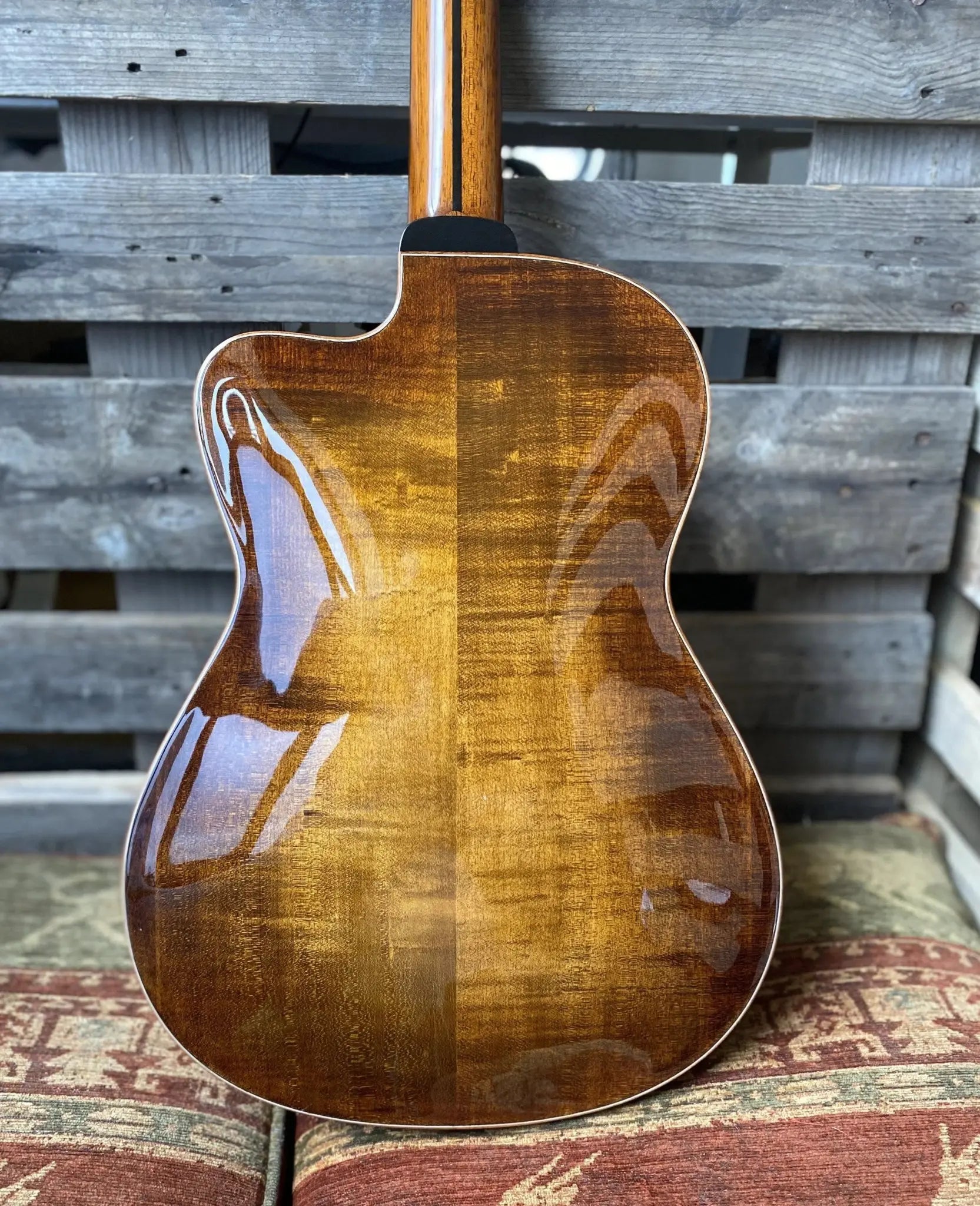 Eastman Cabaret 49mm Nut Nylon Electro Hybrid (Price inc. Custom Pro Setup Package) - Richards Guitars Of Stratford Upon Avon