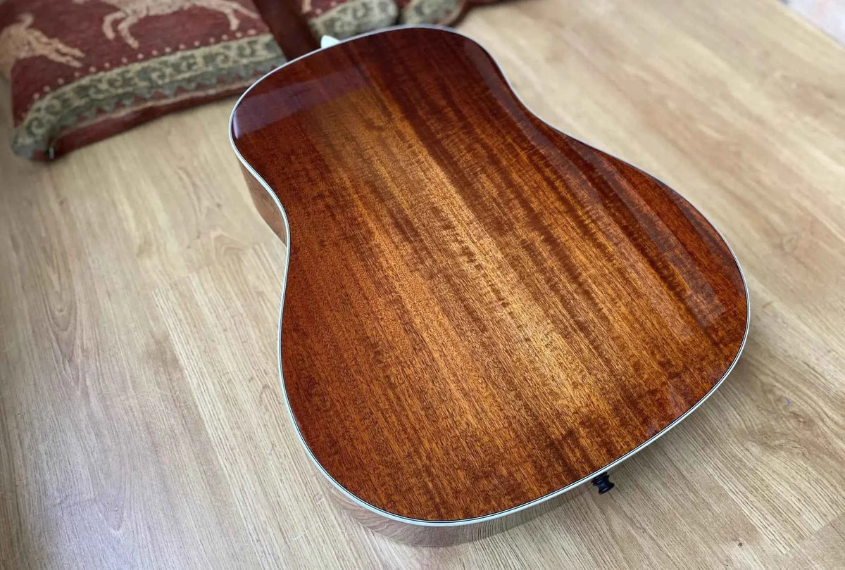Eastman E10SS-TC Sunburst Acoustic Guitar (Price inc. Custom Pro Setup Package)