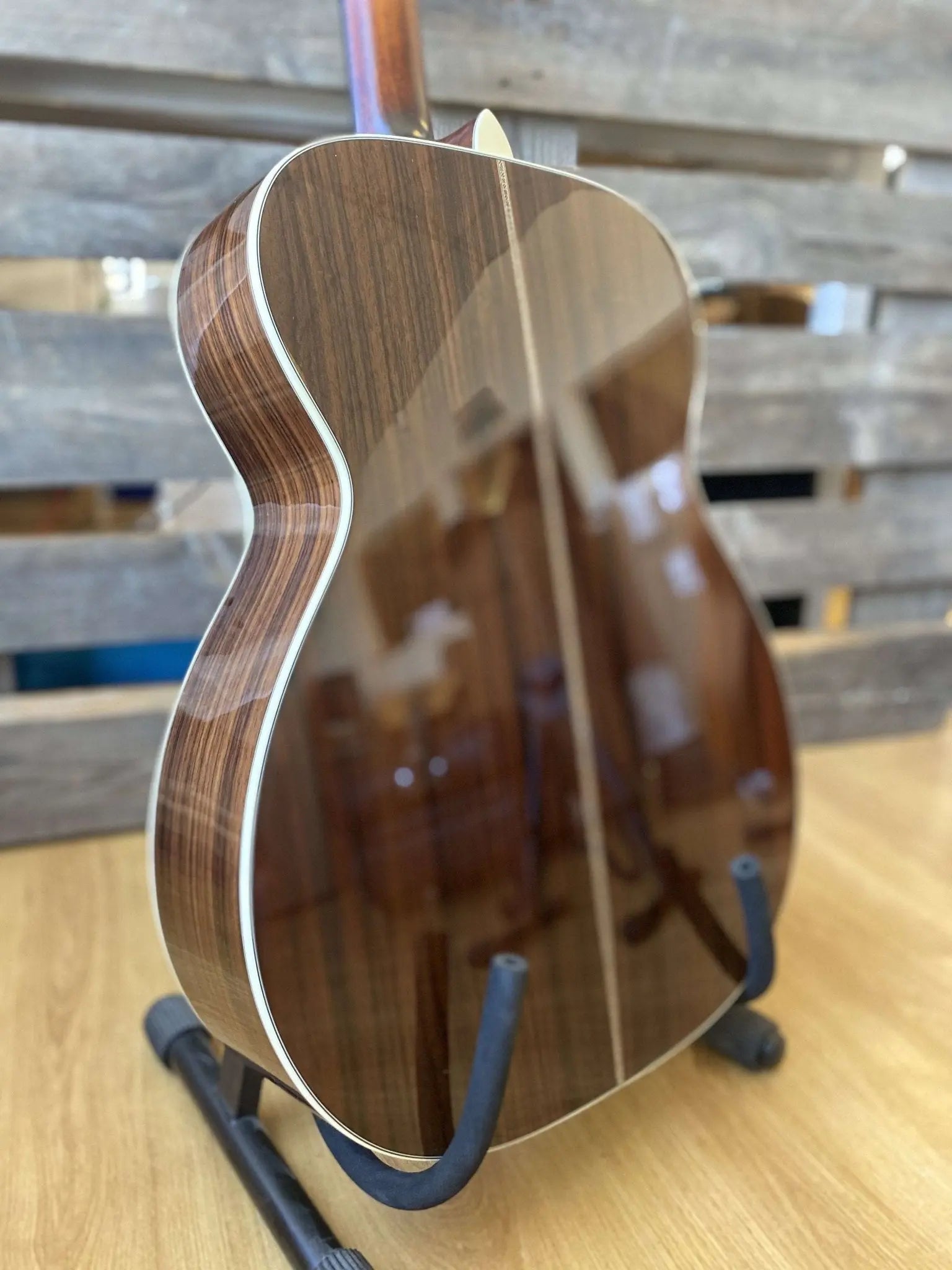 Eastman E20 OM TC Orchestra model (Price inc. Custom Pro Setup Package) - Richards Guitars Of Stratford Upon Avon