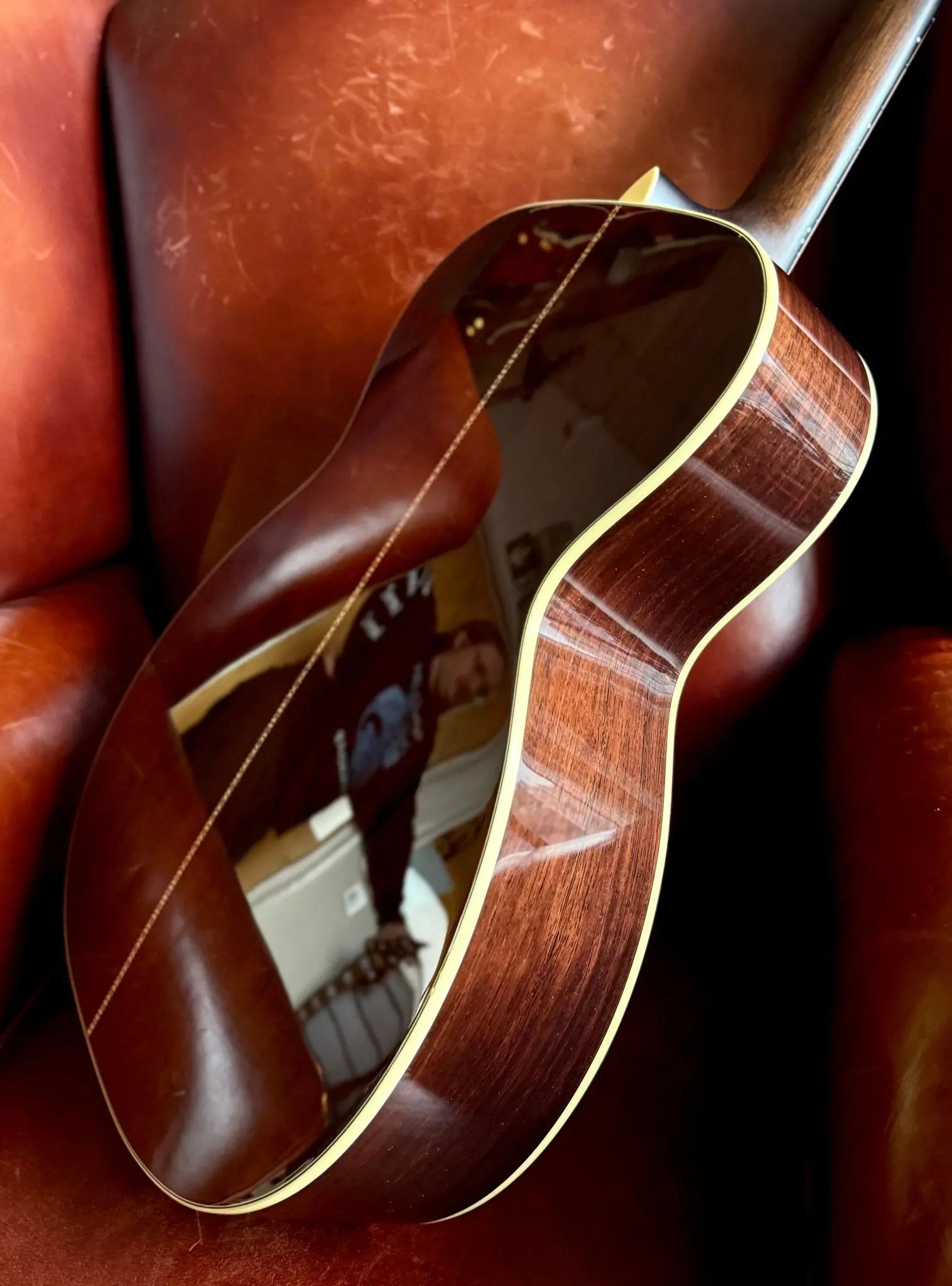 Buy Eastman E20OM-MR-TC Madagascar Rosewood (Price inc. Custom Pro Setup Package)