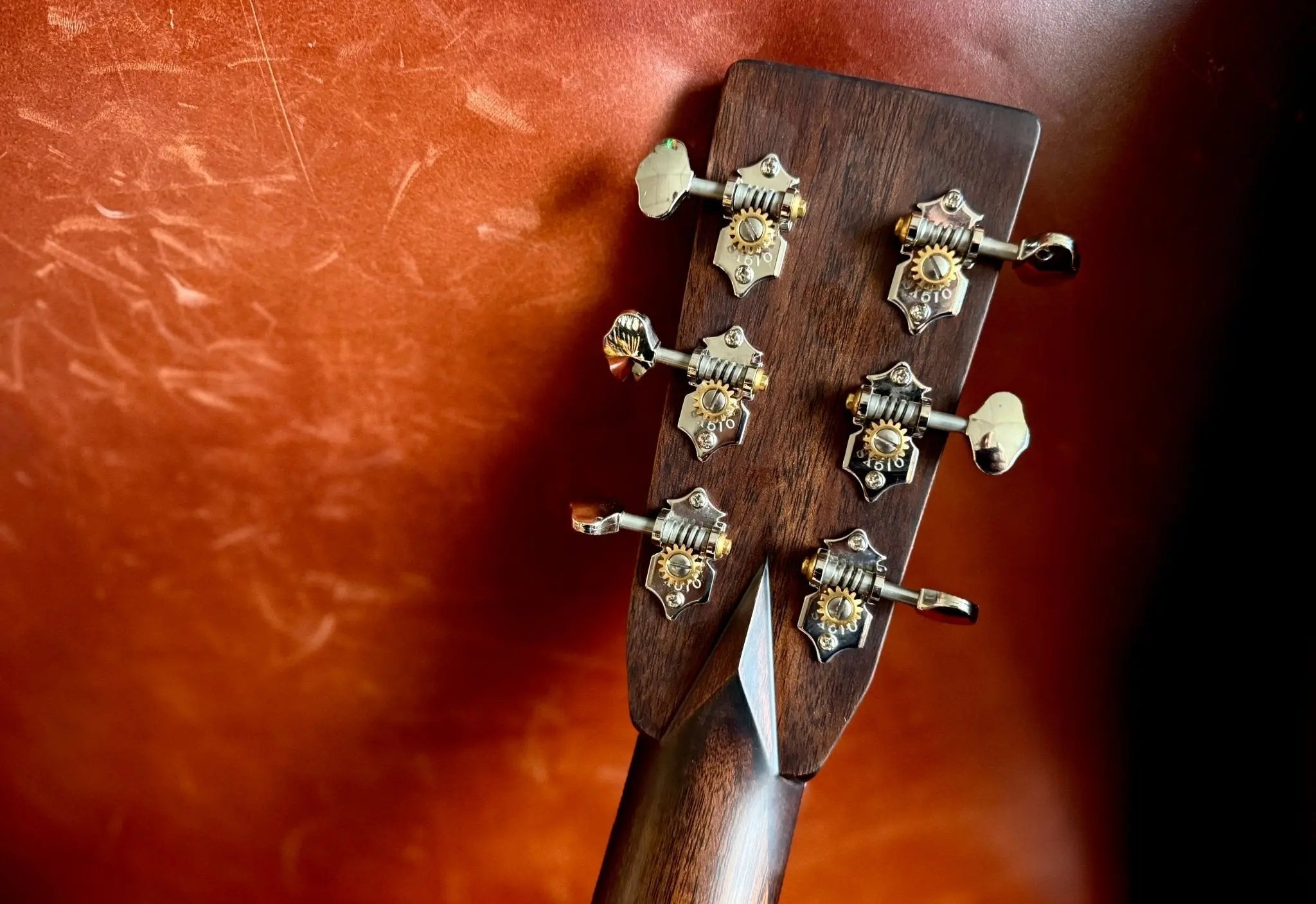 Buy Eastman E20OM-MR-TC Madagascar Rosewood (Price inc. Custom Pro Setup Package)