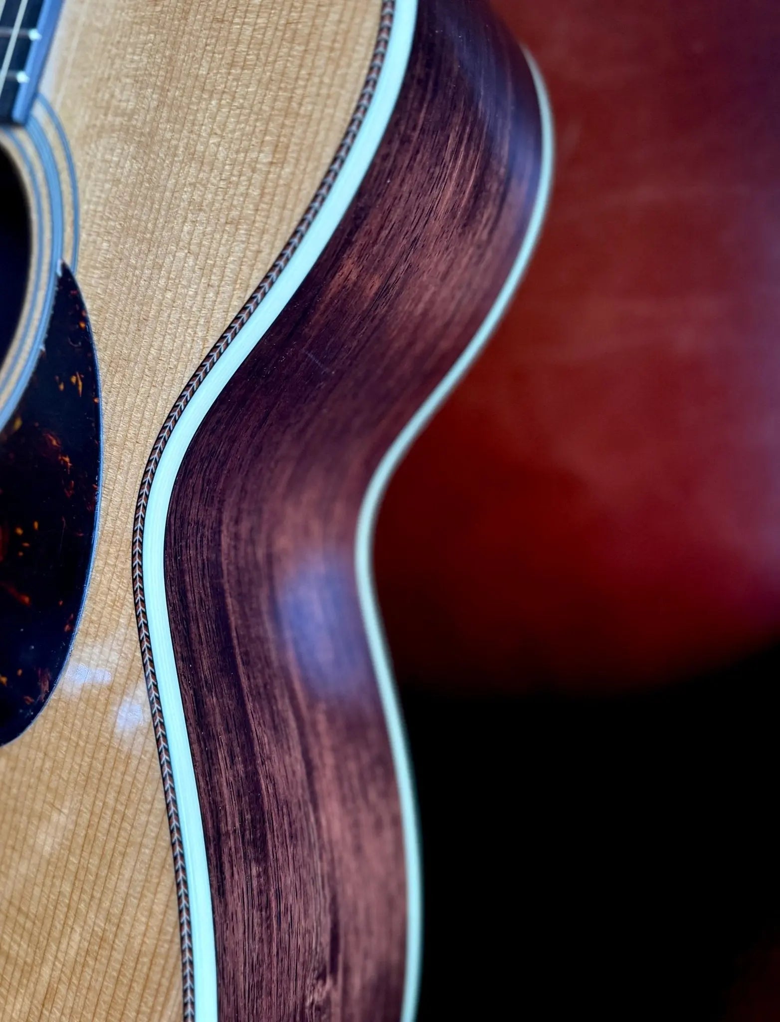 Buy Eastman E20OM-MR-TC Madagascar Rosewood (Price inc. Custom Pro Setup Package)