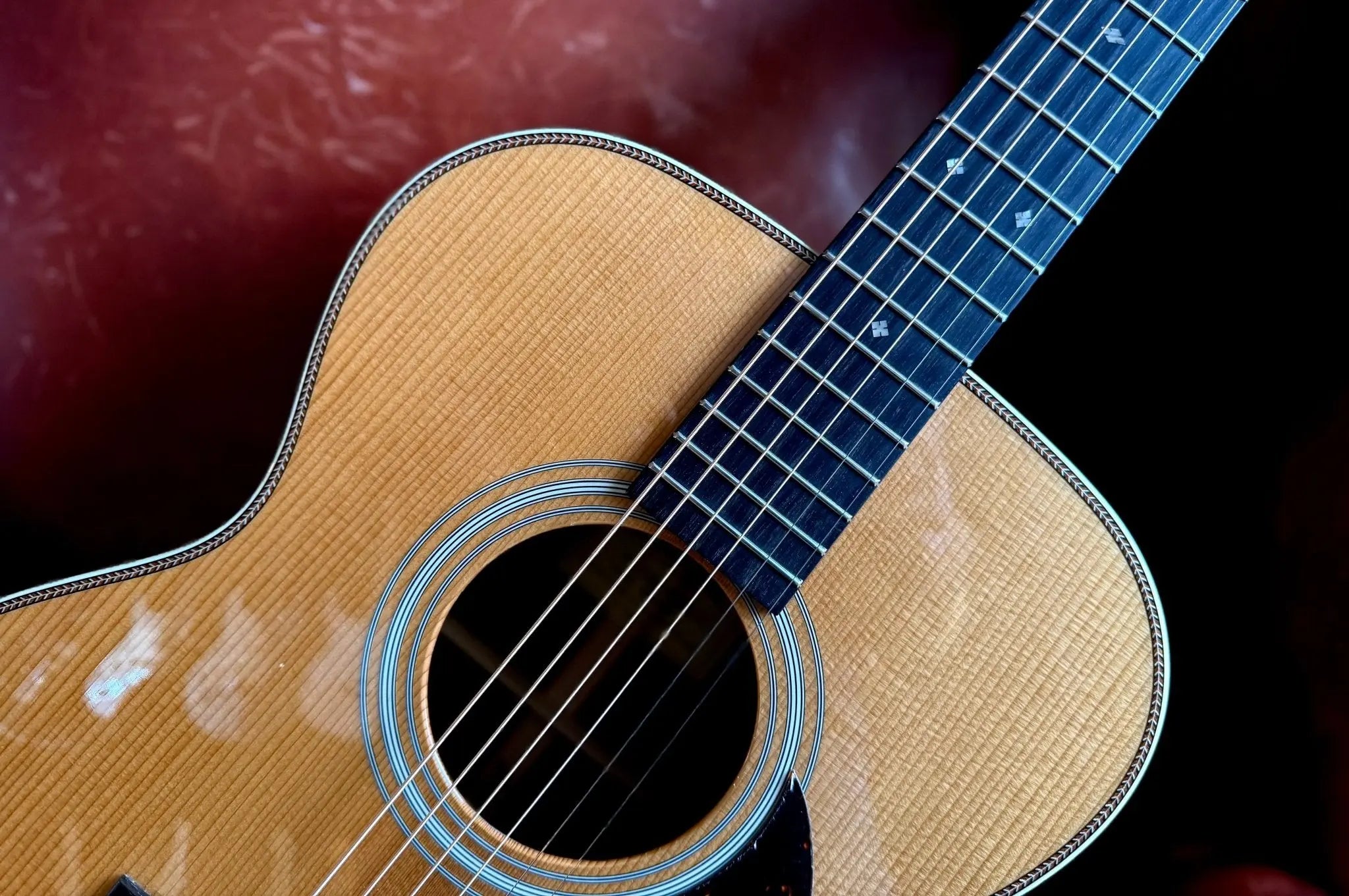 Buy Eastman E20OM-MR-TC Madagascar Rosewood (Price inc. Custom Pro Setup Package)