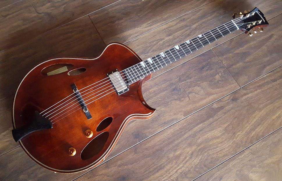 Eastman ER4 (Price inc. Custom Pro Setup Package) - Richards Guitars Of Stratford Upon Avon