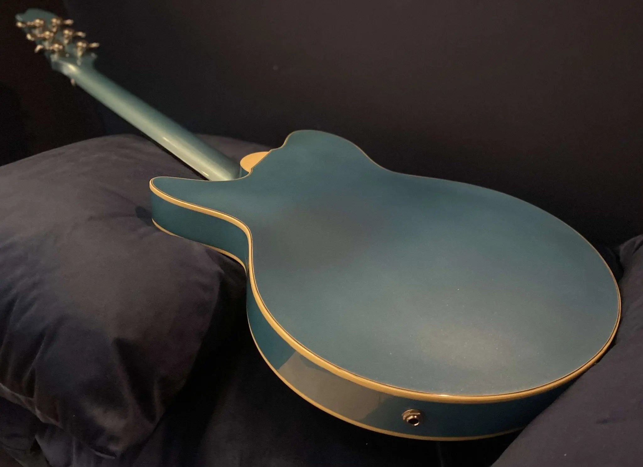 Eastman Romeo LA Celestine Blue (Price inc. Custom Pro Setup Package) - Richards Guitars Of Stratford Upon Avon