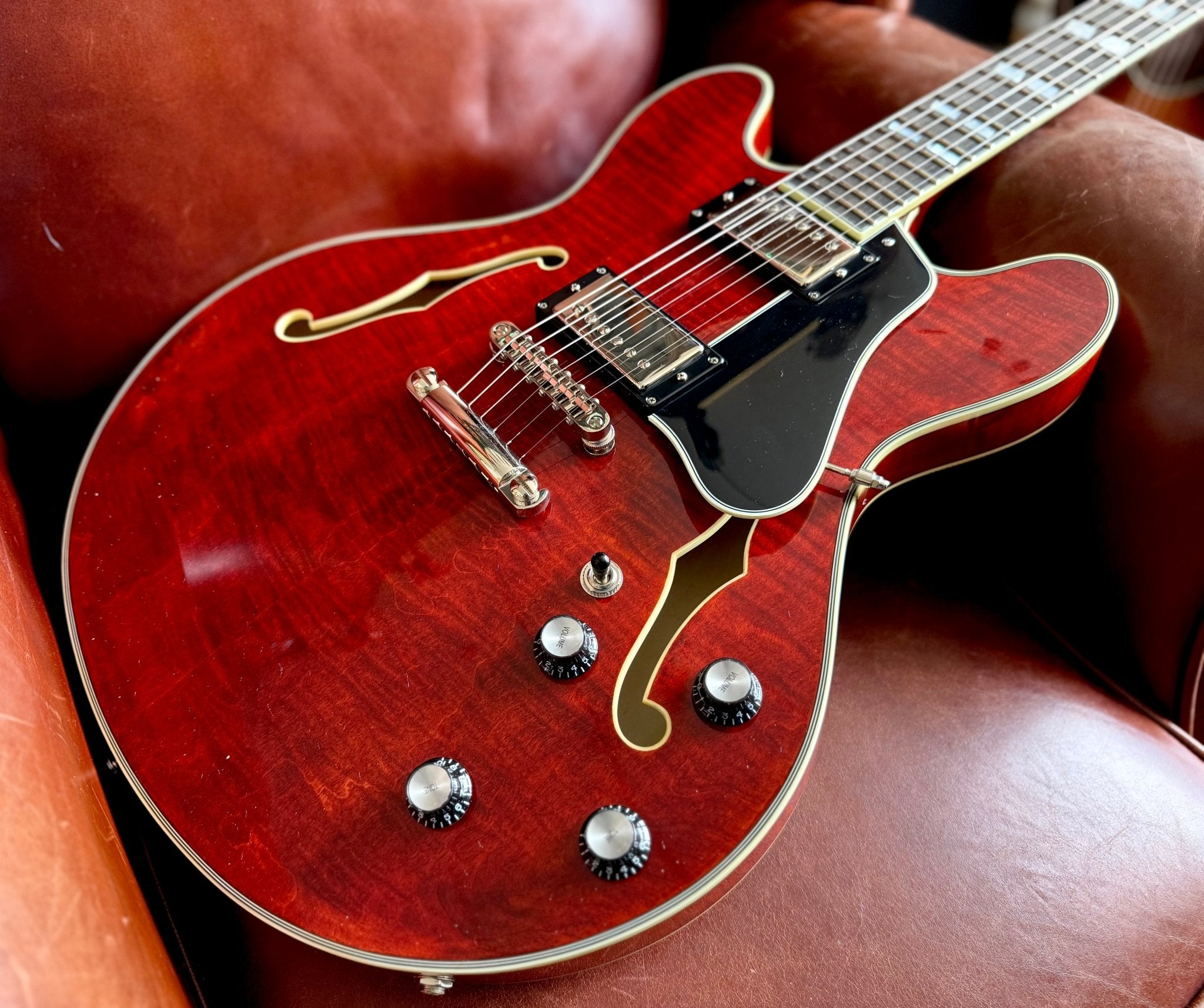 Eastman T486 Classic (Price inc. Custom Pro Setup Package) - Richards Guitars Of Stratford Upon Avon