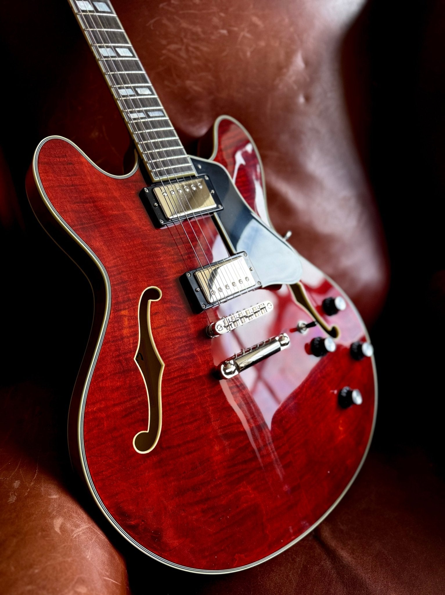 Eastman T486 Classic (Price inc. Custom Pro Setup Package) - Richards Guitars Of Stratford Upon Avon