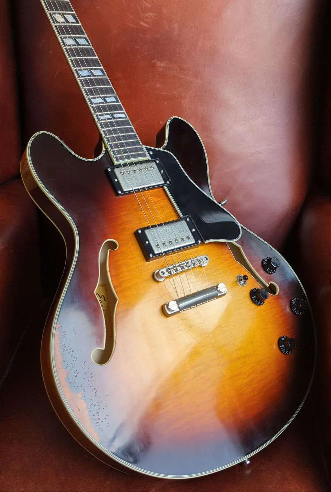 Eastman T59/v Sunburst (Price inc. Custom Pro Setup Package) - Richards Guitars Of Stratford Upon Avon