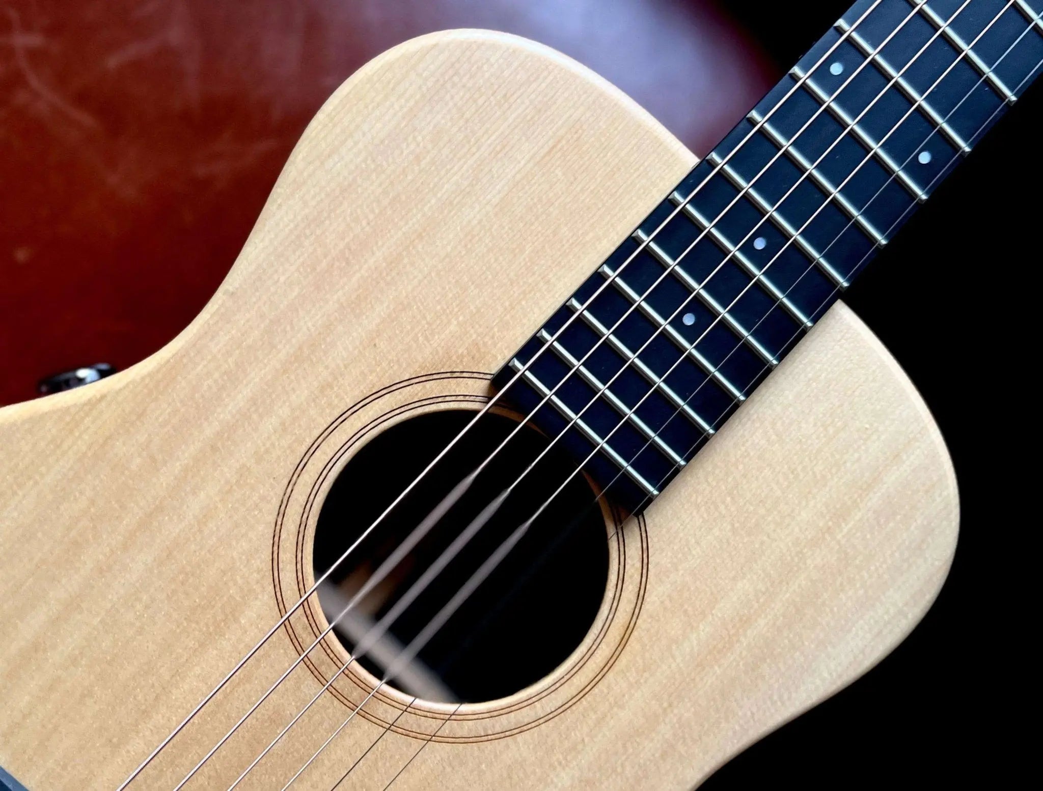 Enya EBX1 Pro EQ Spruce 1/2 Size 34" Electro Acoustic Travel / Childrens Guitar - Richards Guitars Of Stratford Upon Avon