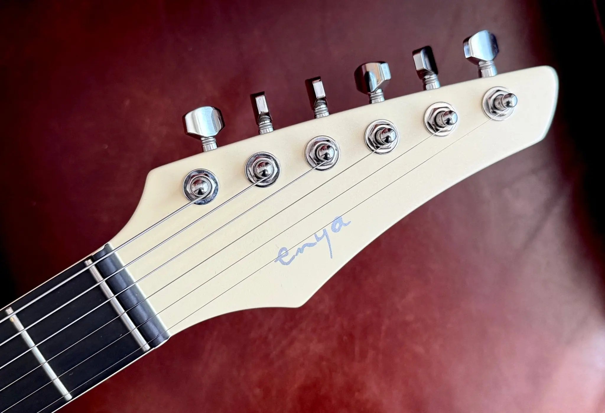 Enya Inspire Electric Smart Guitar in White - Richards Guitars Of Stratford Upon Avon